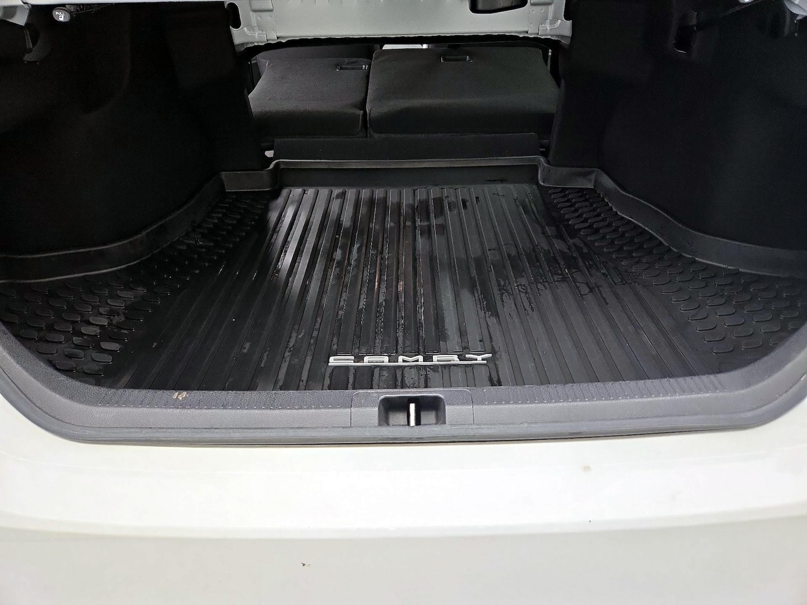 2018 Toyota Camry LE - Photo 22
