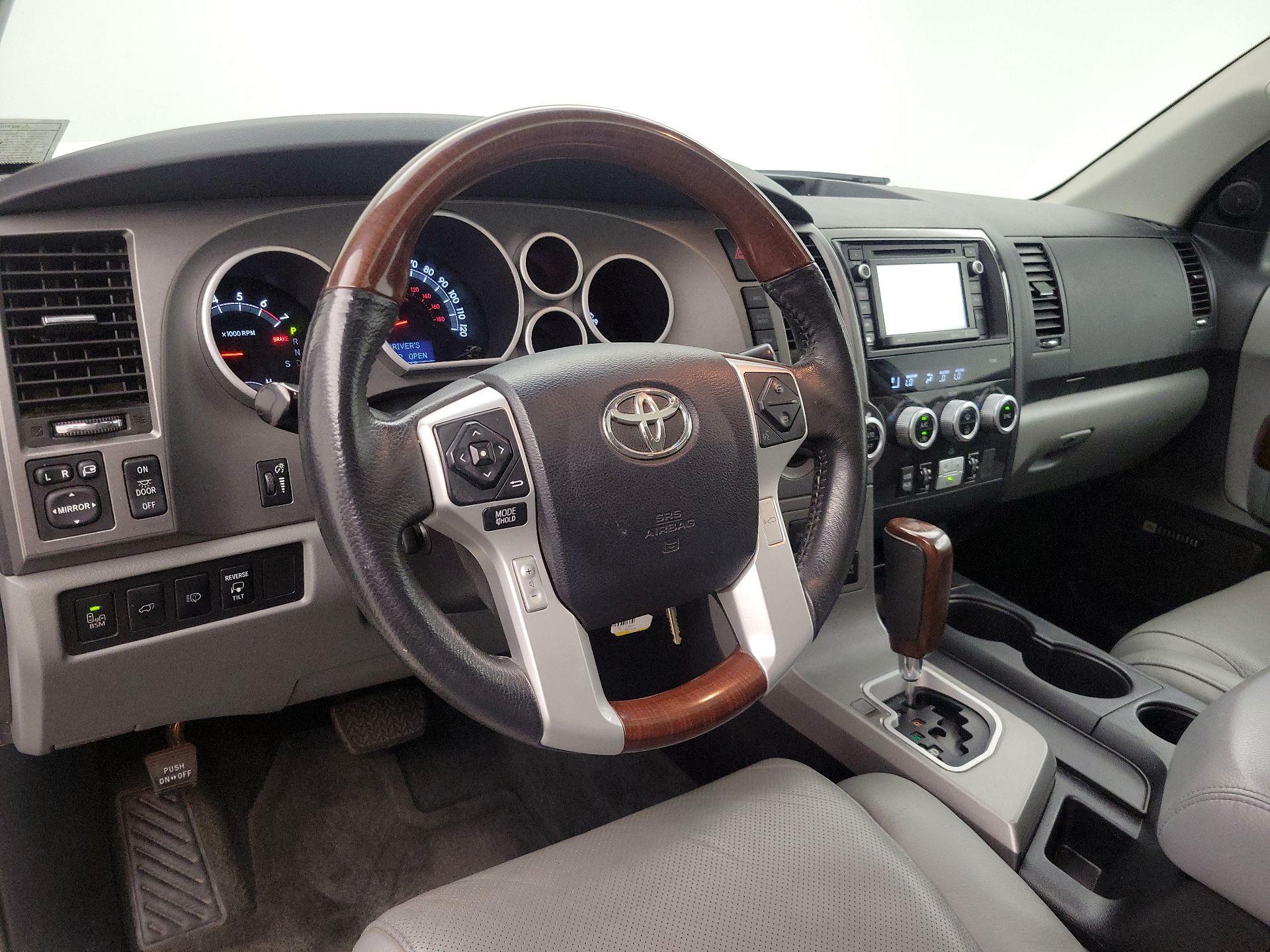 Thumbnail: 2016 Toyota Sequoia - 9