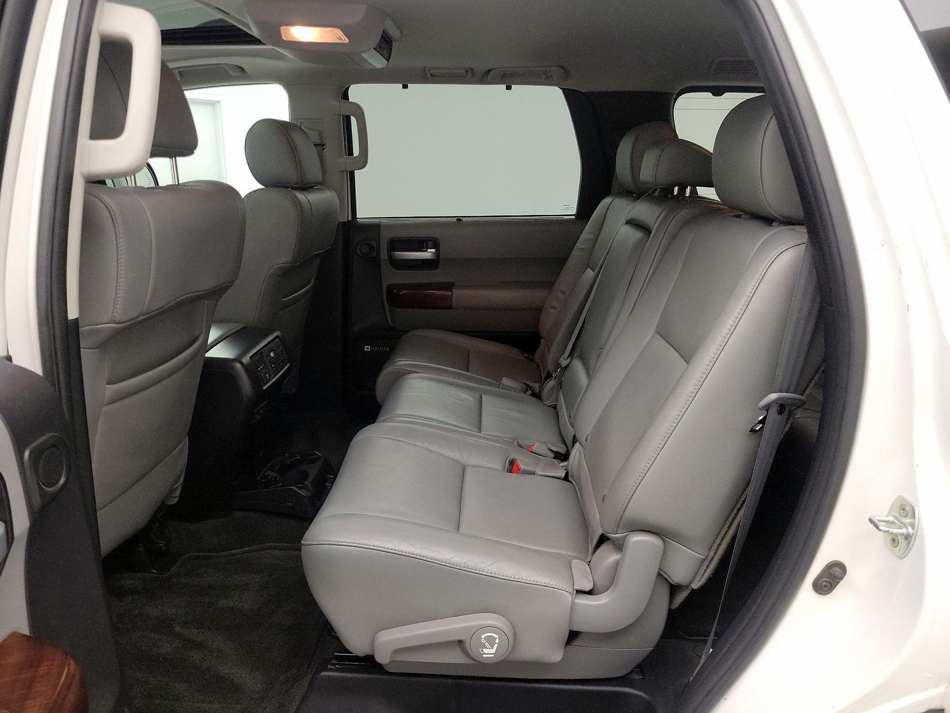 Thumbnail: 2016 Toyota Sequoia - 20