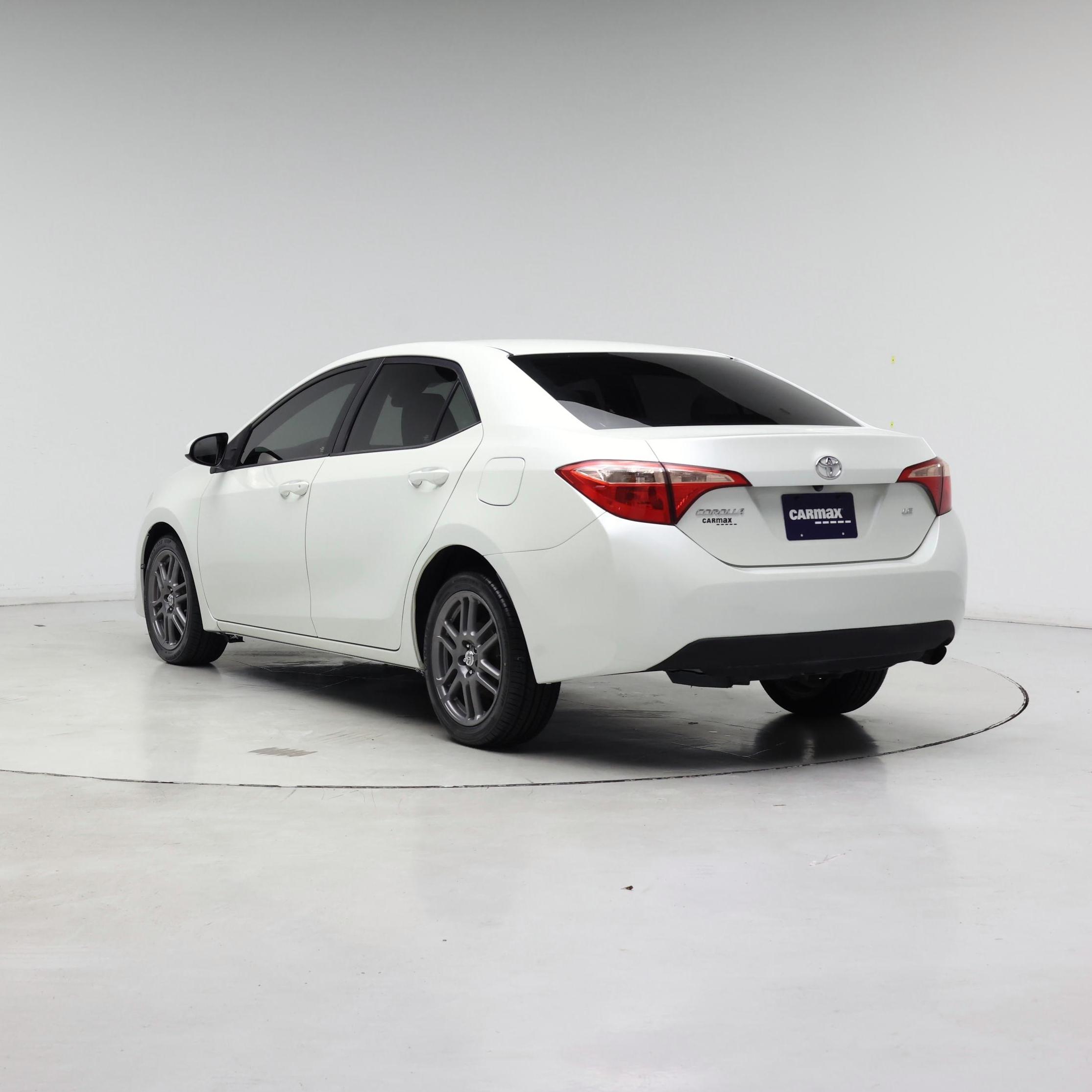 Thumbnail: 2017 Toyota Corolla - 2