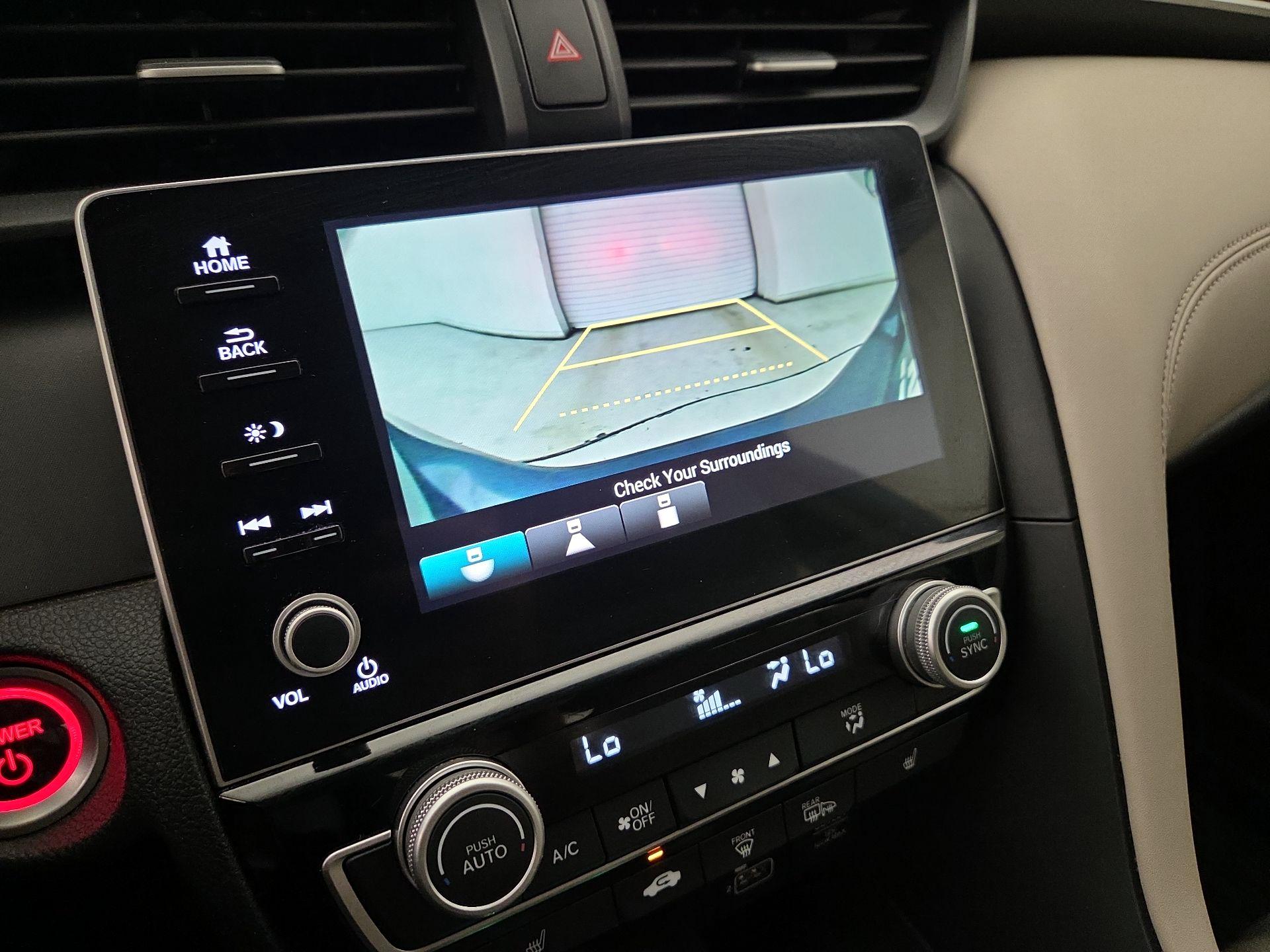 Thumbnail: 2019 Honda Insight - 14