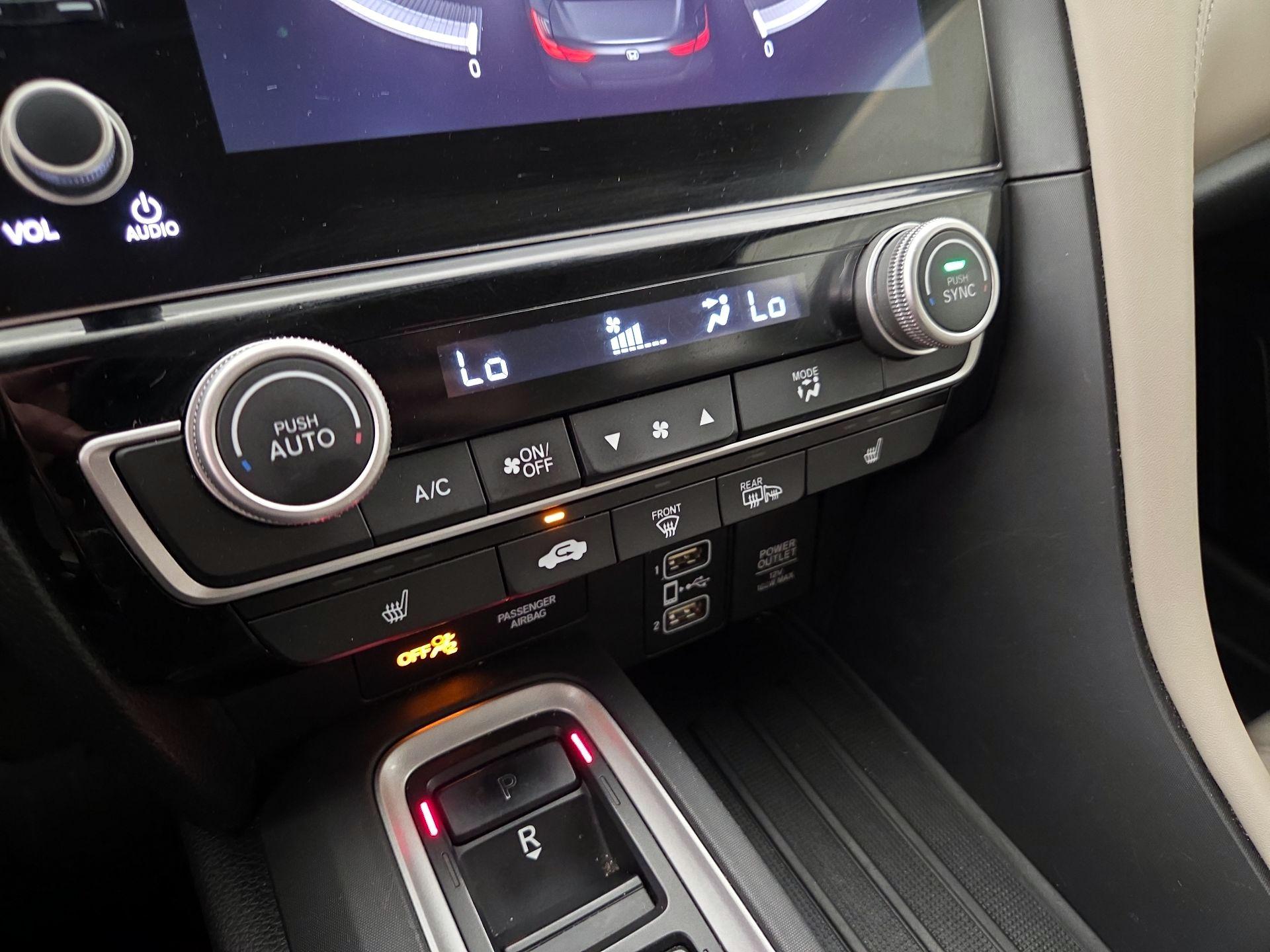 Thumbnail: 2019 Honda Insight - 16