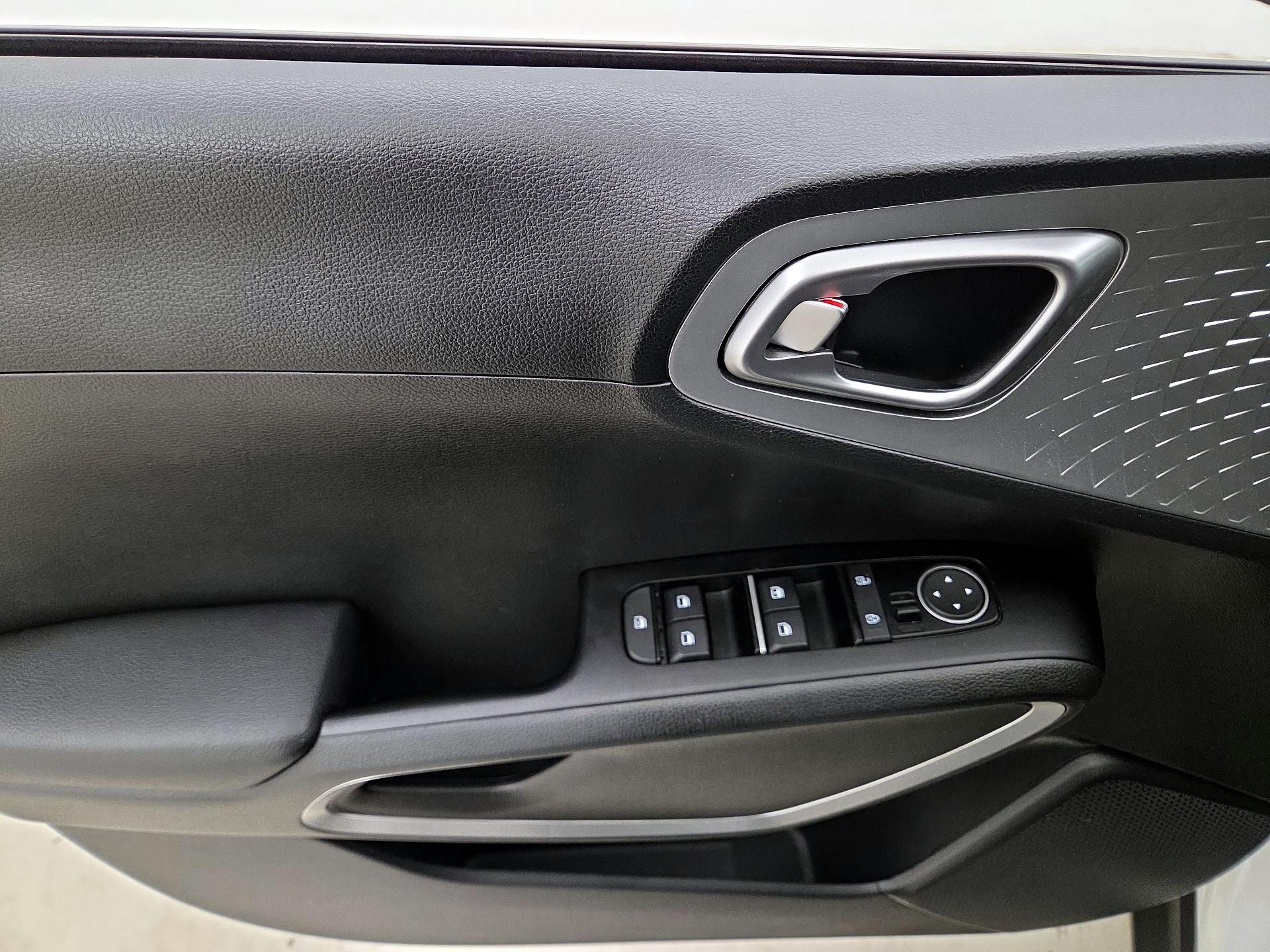 Thumbnail: 2023 Kia Soul - 12