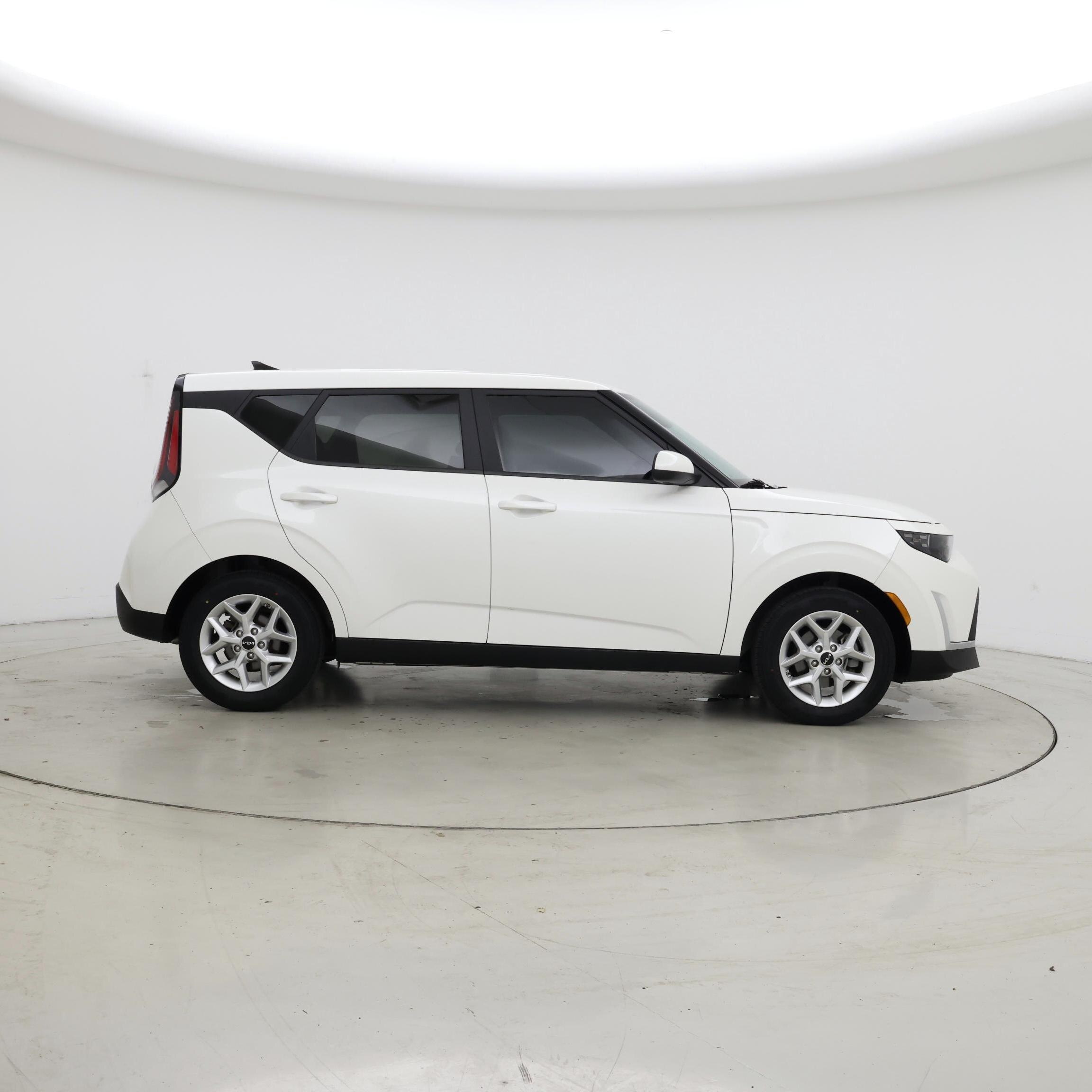 Thumbnail: 2023 Kia Soul - 7