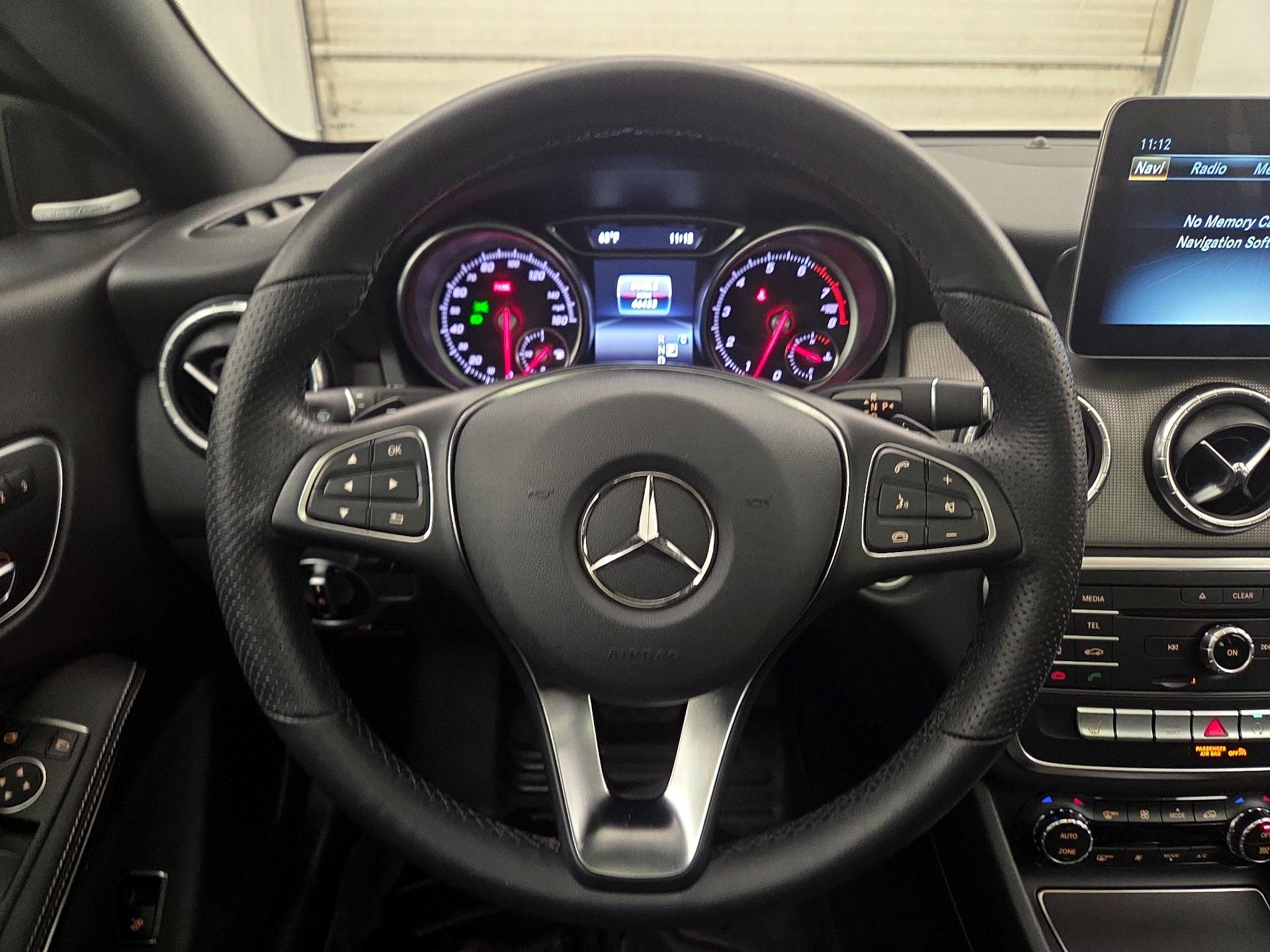 Thumbnail: 2019 Mercedes-Benz CLA - 10