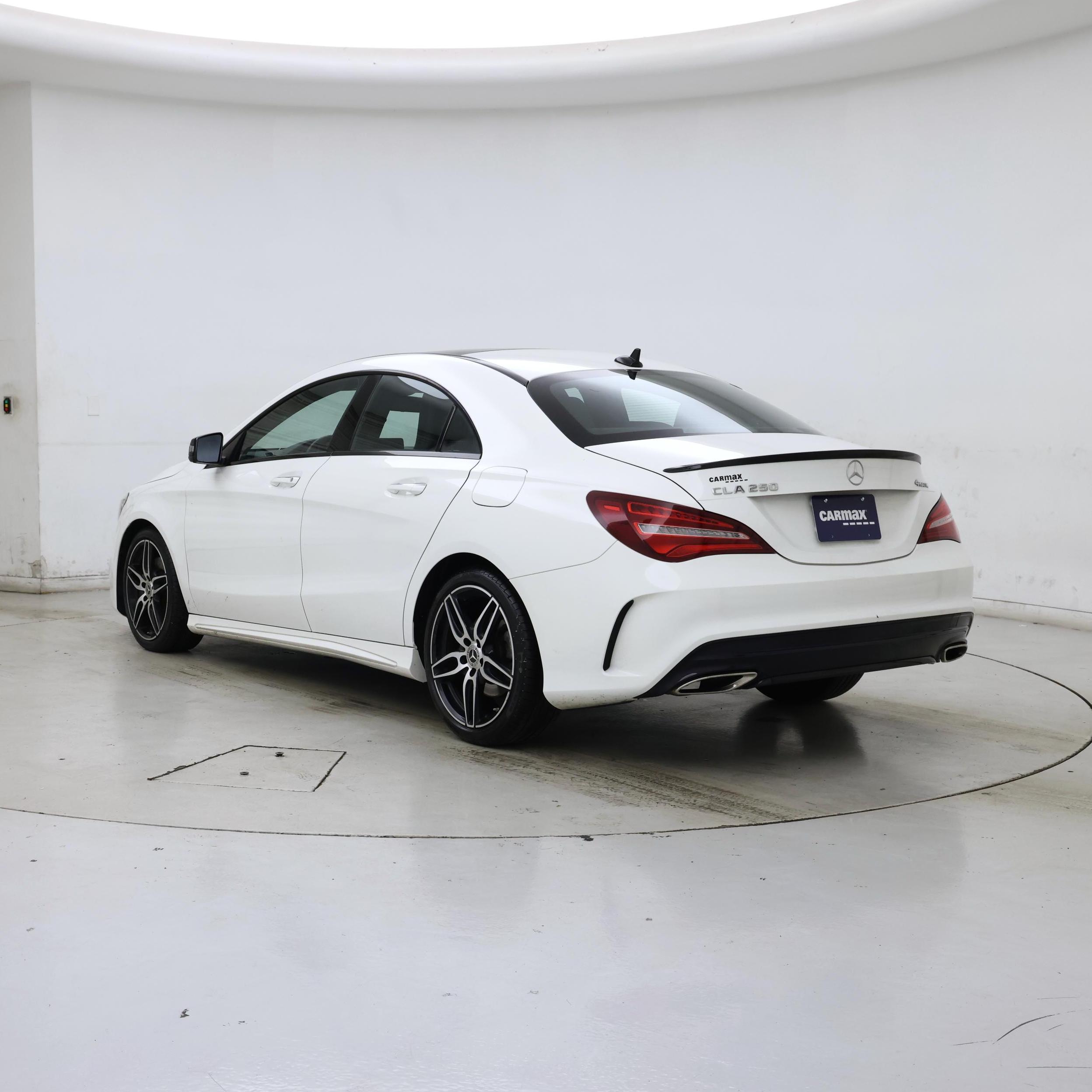 Thumbnail: 2019 Mercedes-Benz CLA - 2