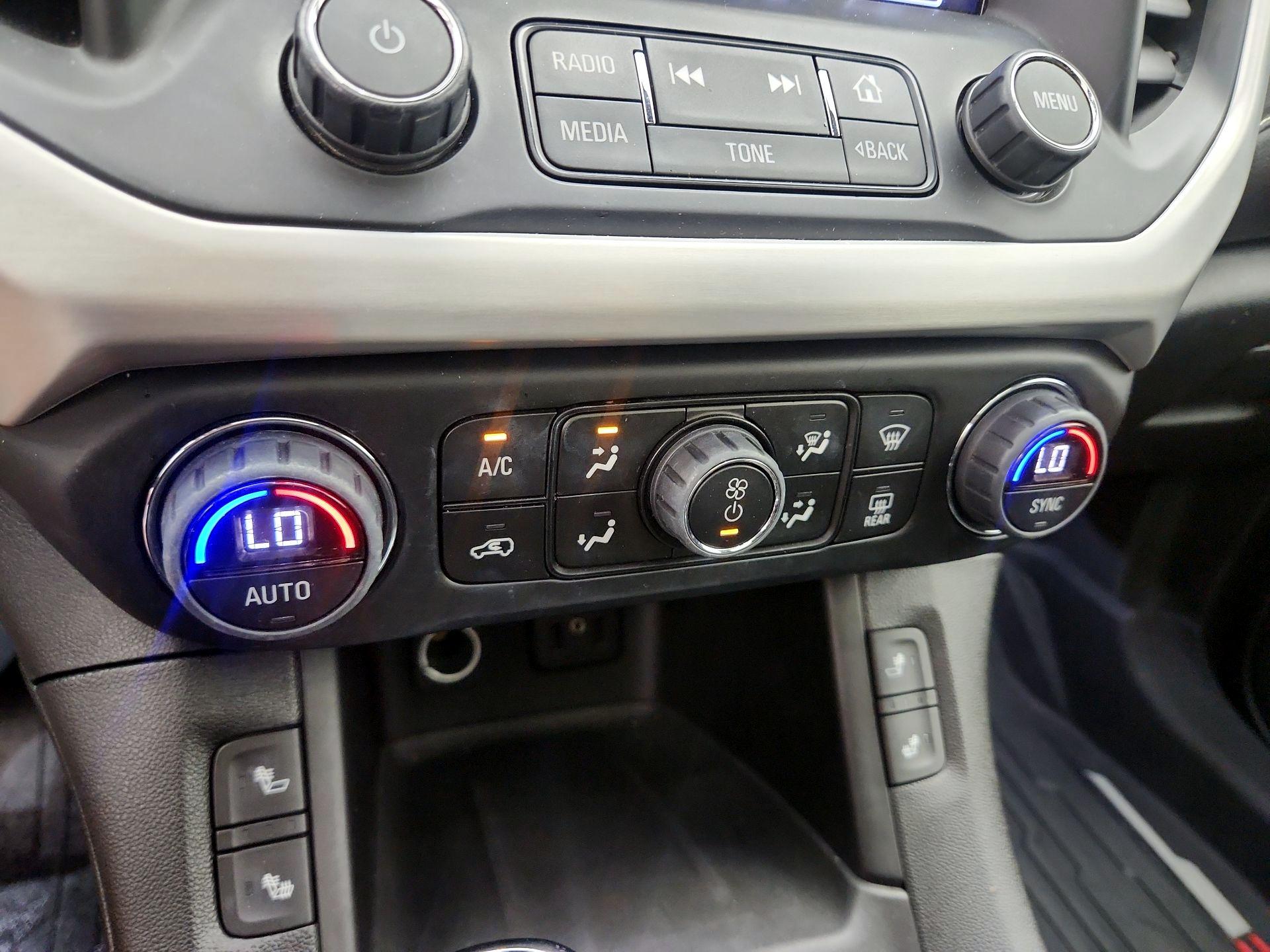 Thumbnail: 2019 GMC Acadia - 16