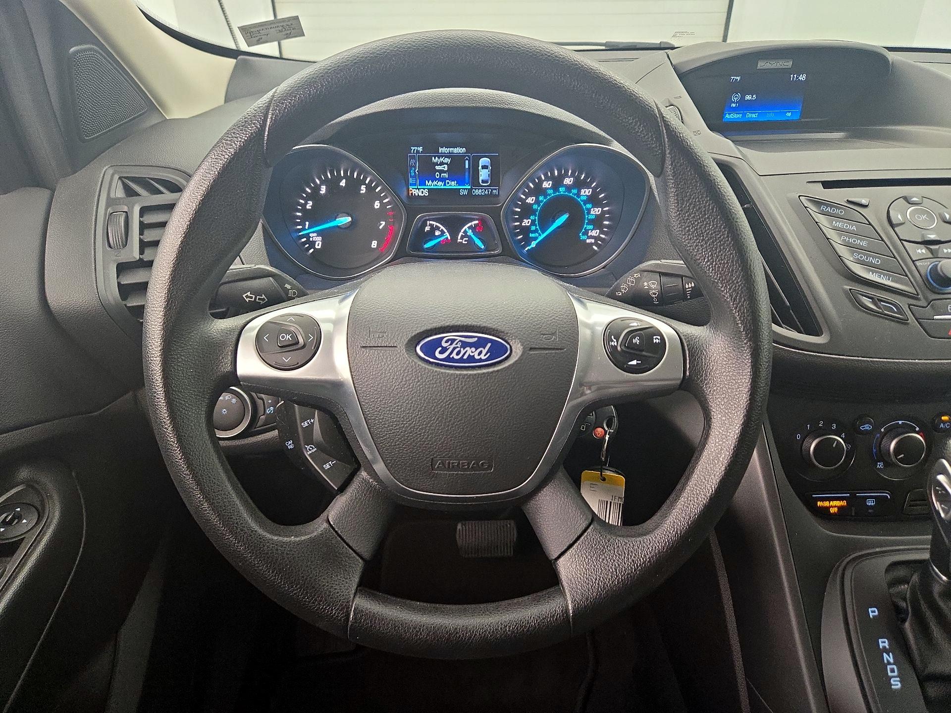 Thumbnail: 2016 Ford Escape - 10