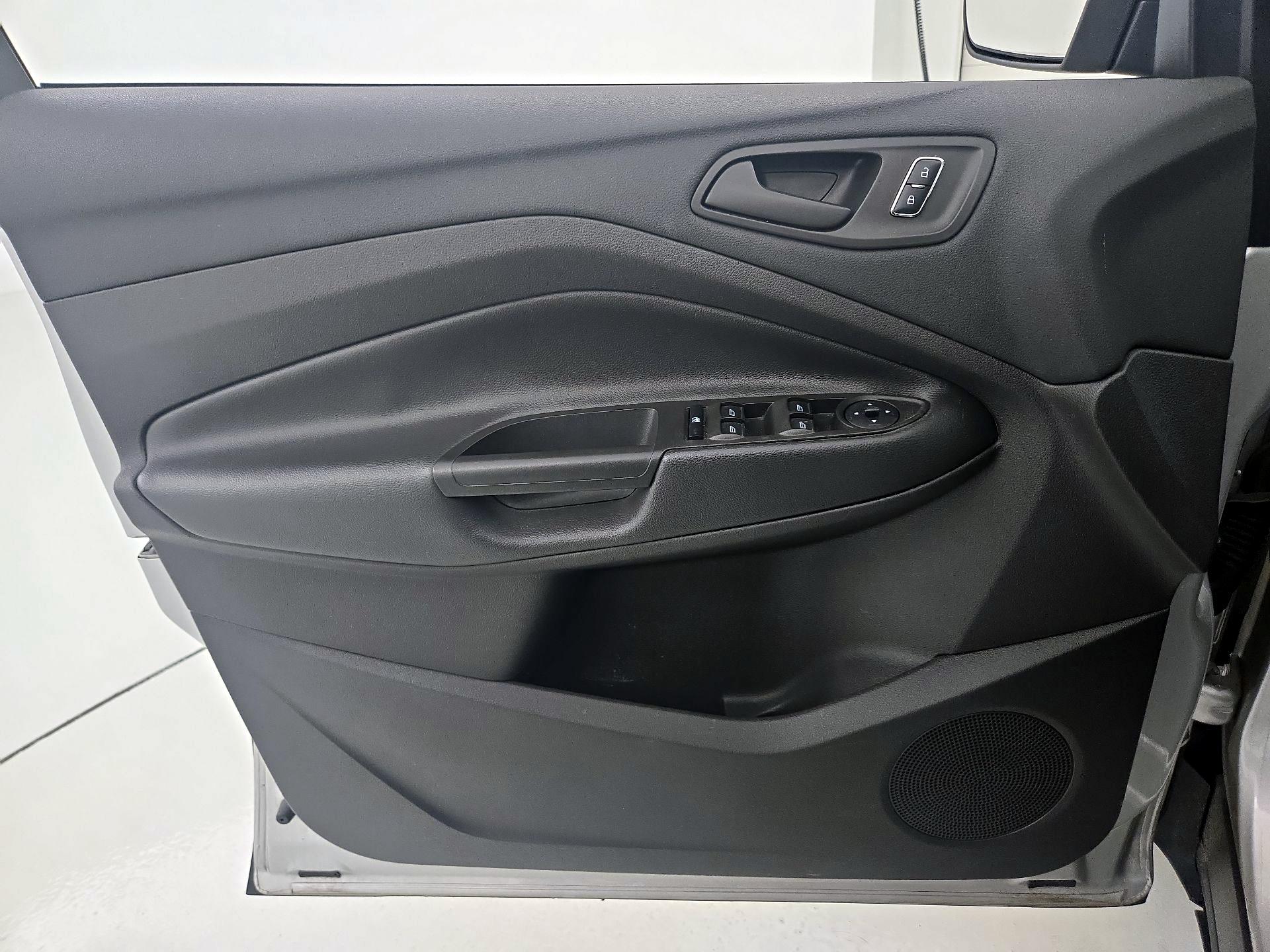 Thumbnail: 2016 Ford Escape - 12