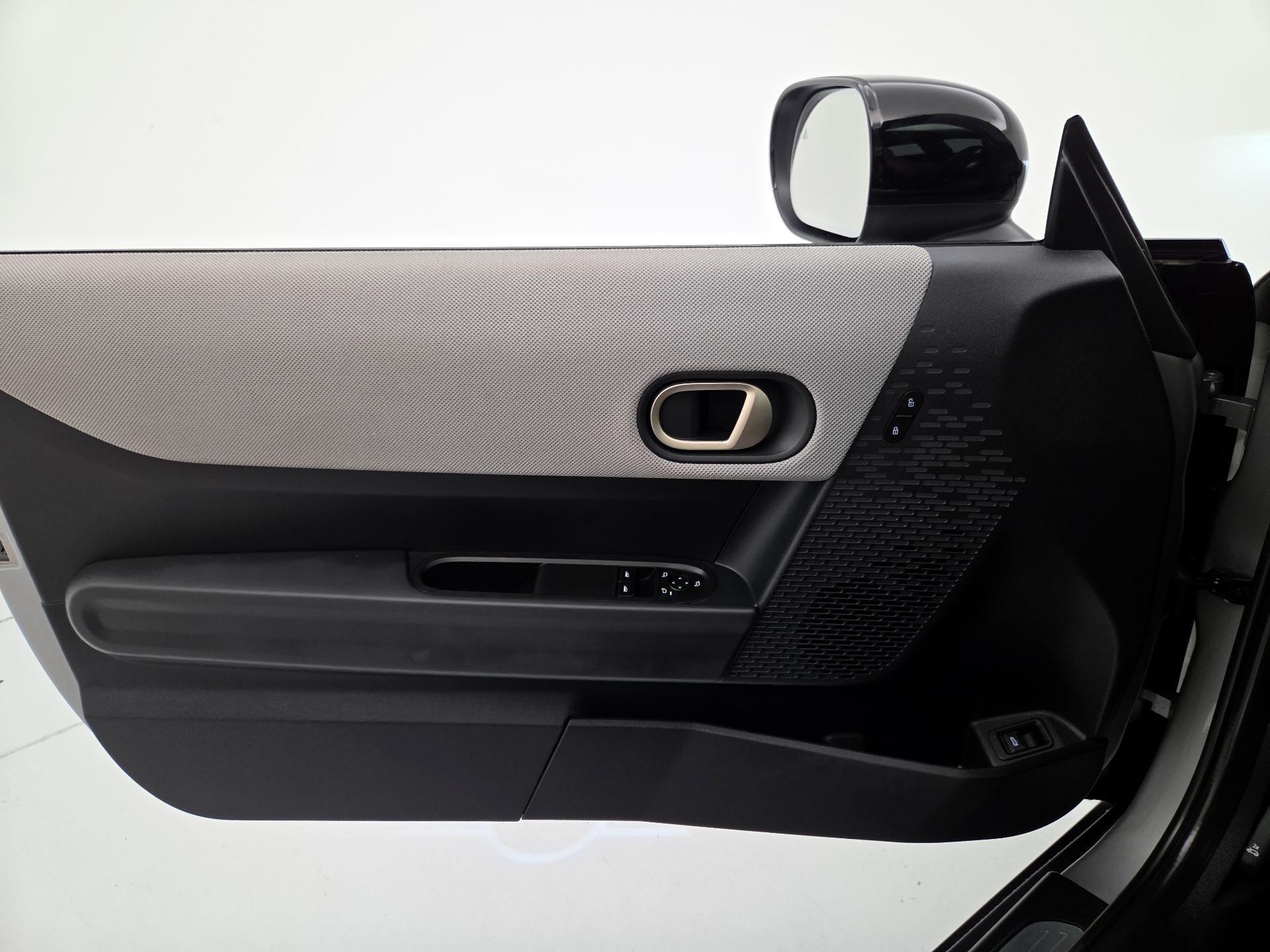 Thumbnail: 2025 MINI Cooper Hardtop - 12