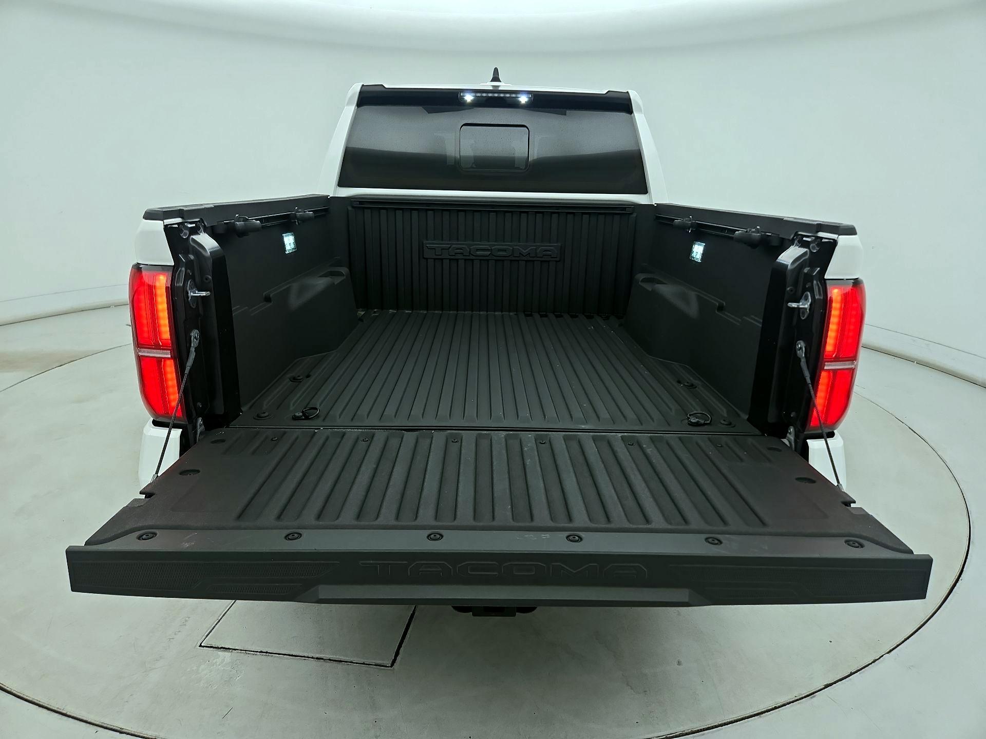 Thumbnail: 2024 Toyota Tacoma - 20