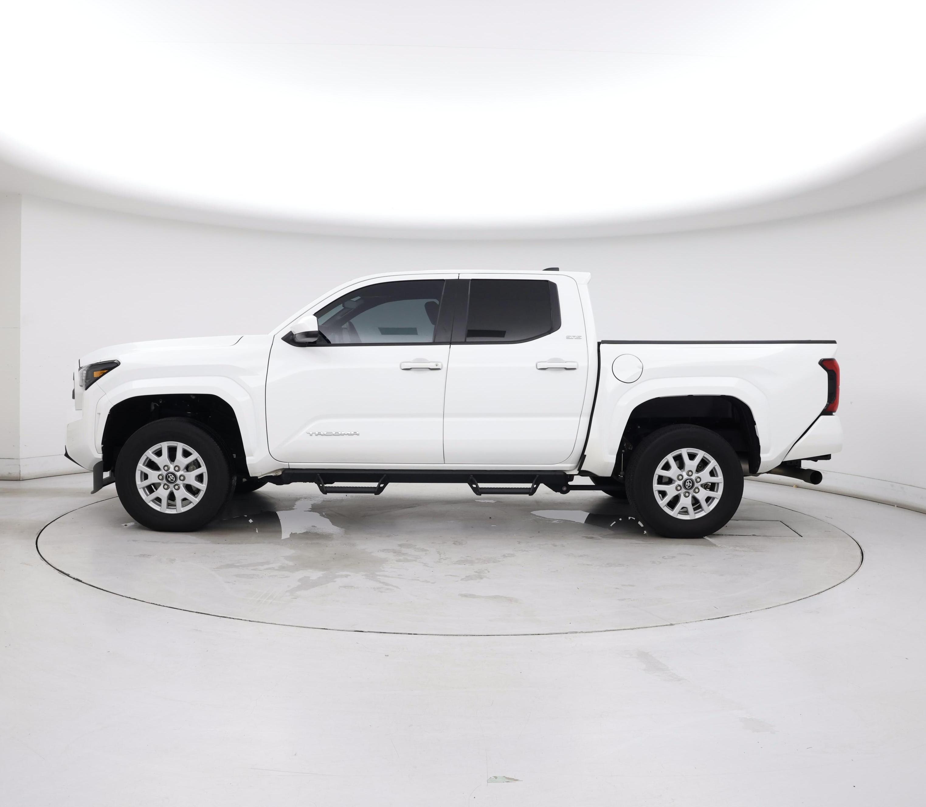Thumbnail: 2024 Toyota Tacoma - 3