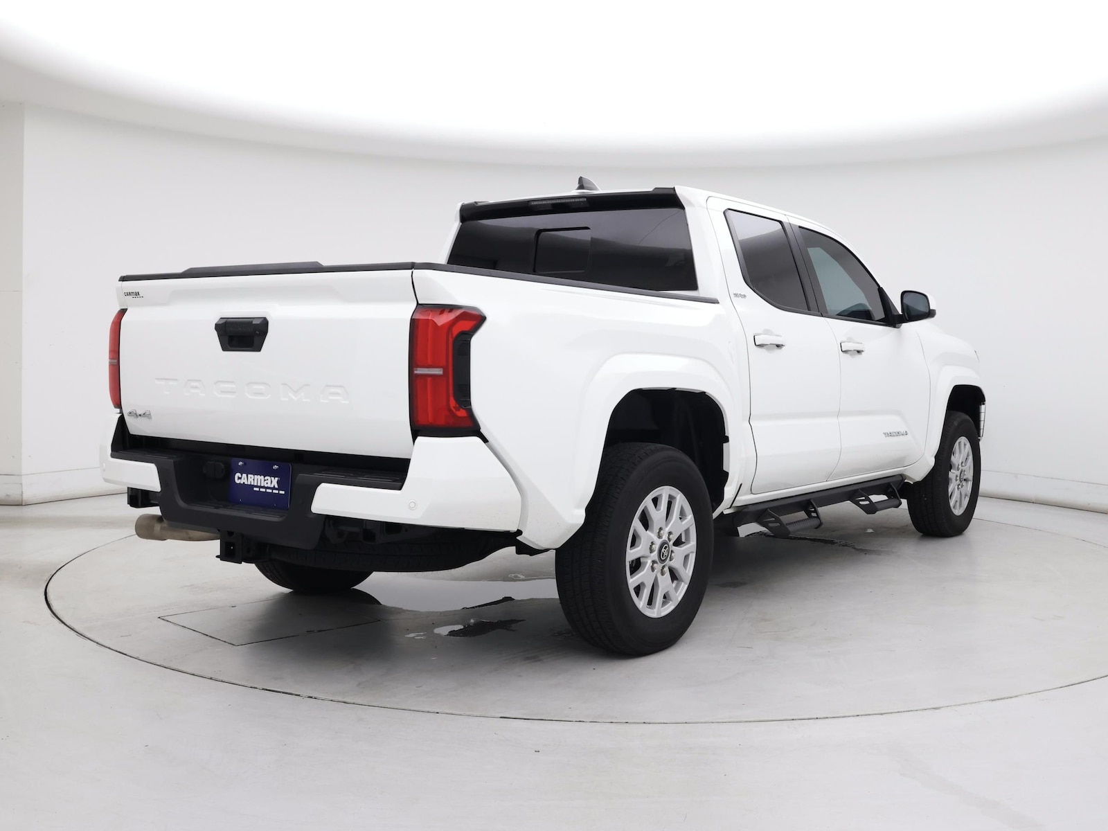 2024 Toyota Tacoma SR5 - Photo 9