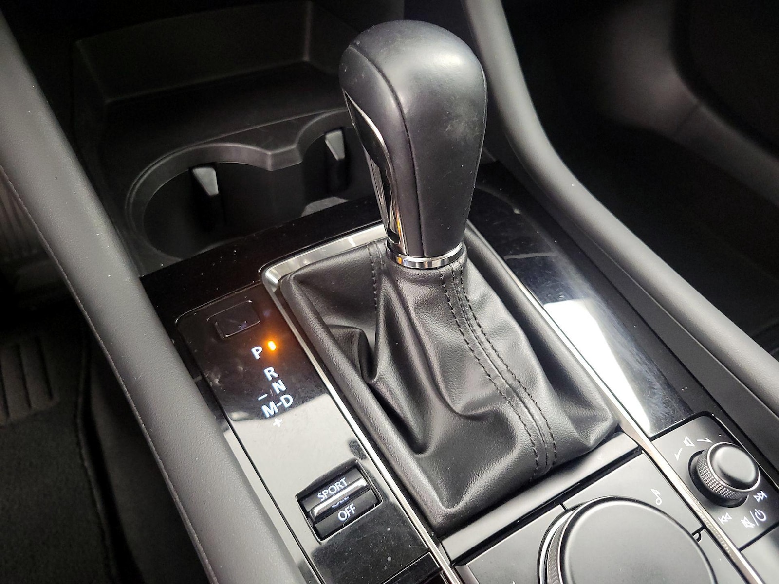 2021 Mazda Mazda3 Premium Plus - Photo 18
