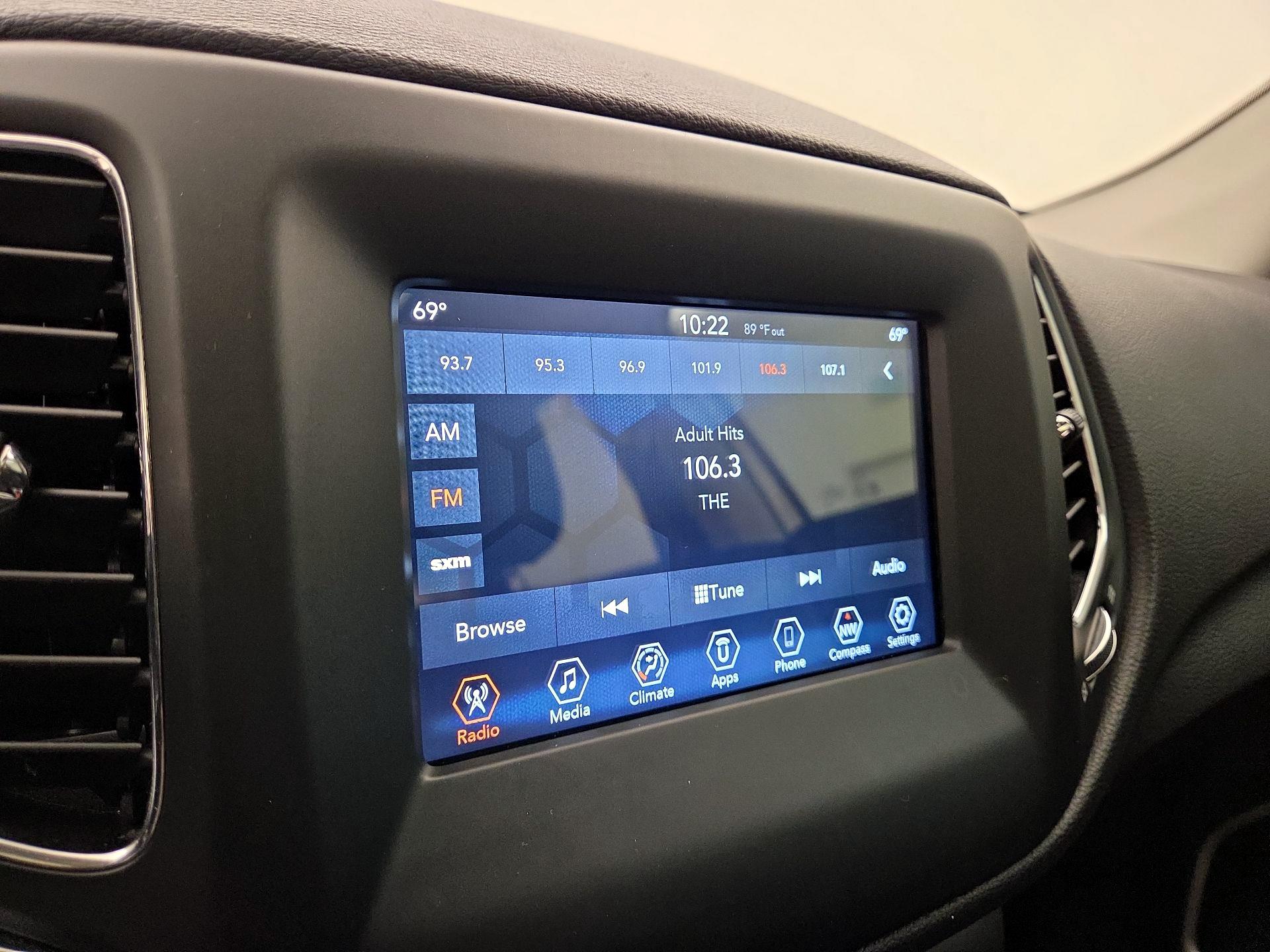 Thumbnail: 2020 Jeep Compass - 15