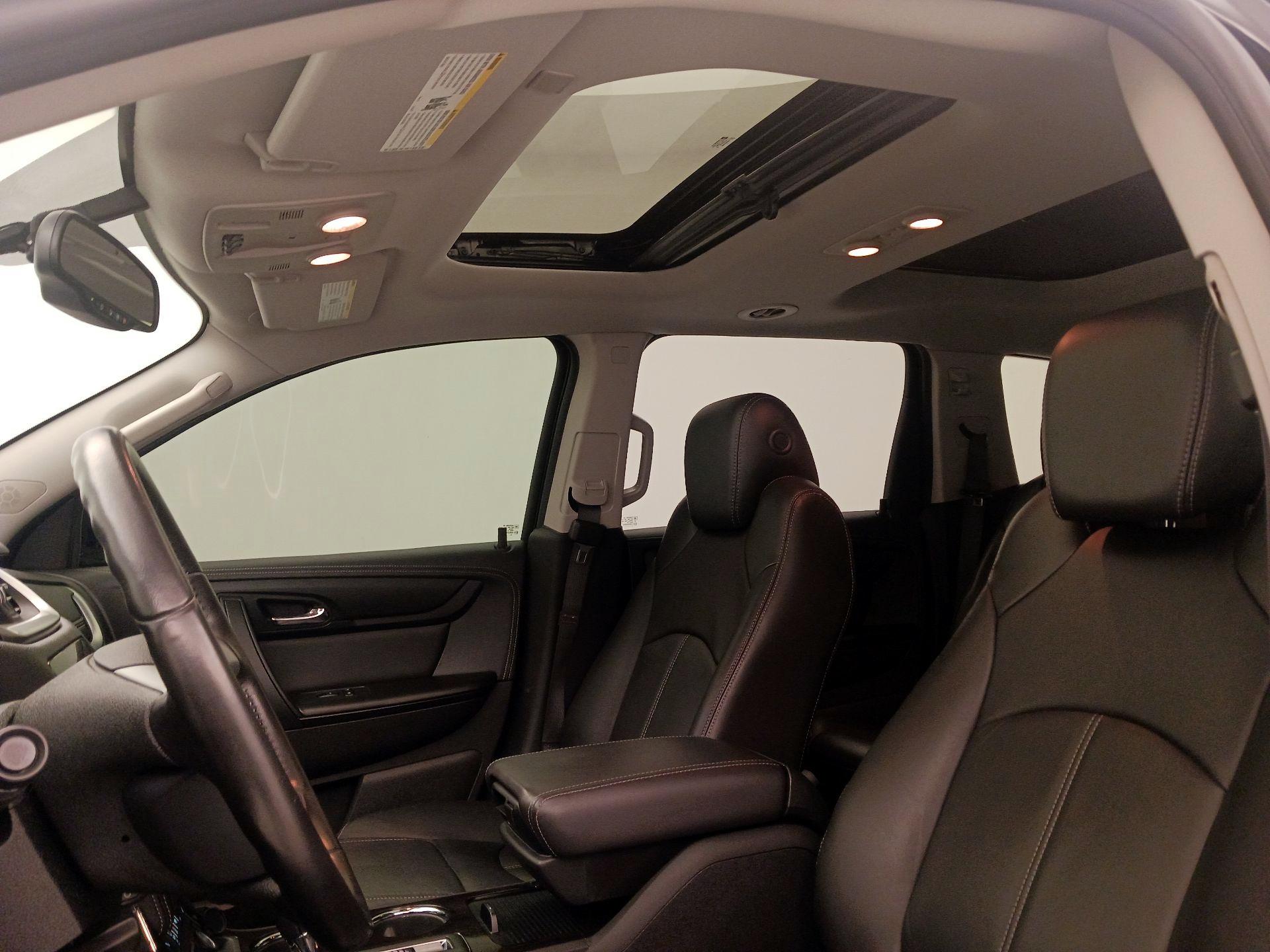 Thumbnail: 2017 Chevrolet Traverse - 19
