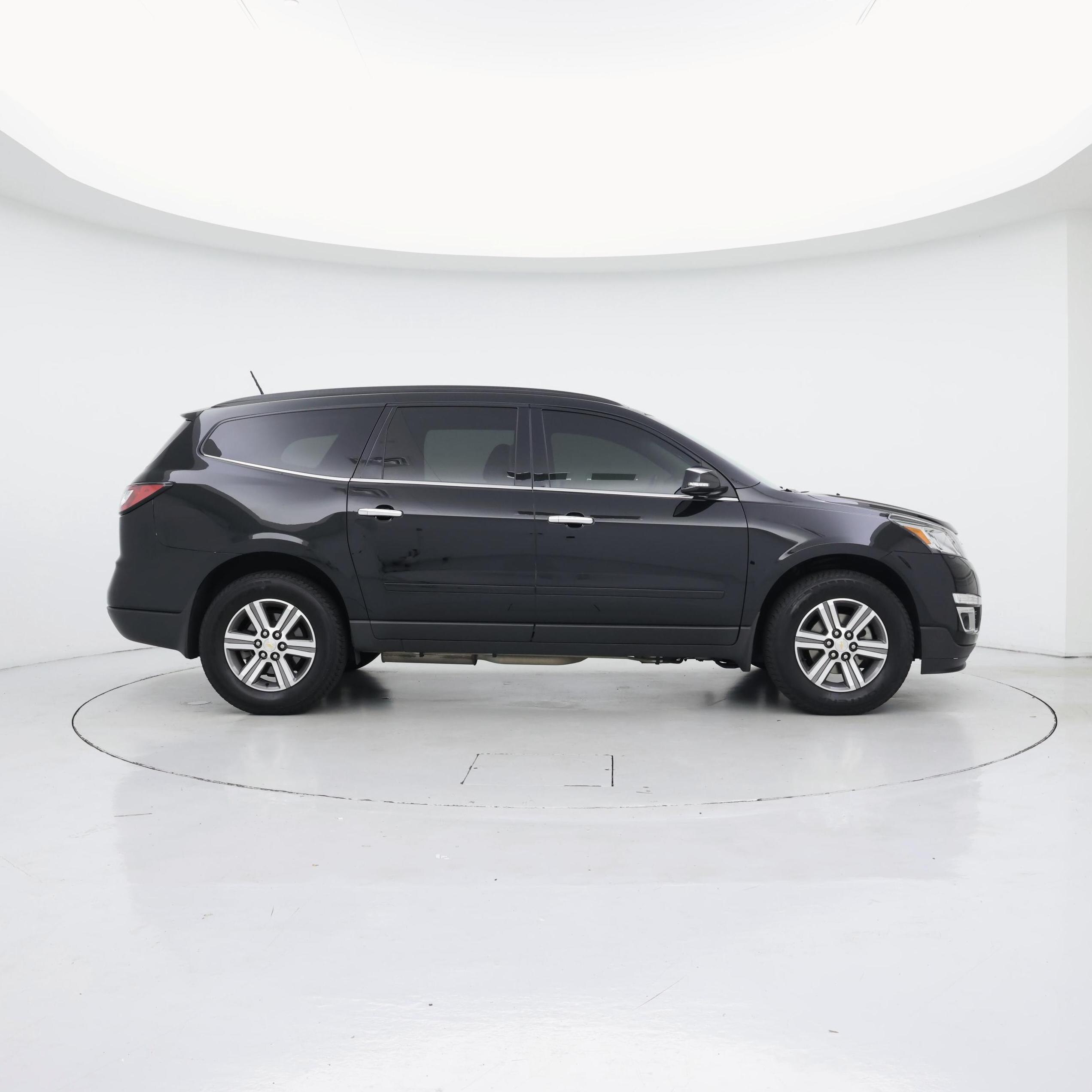 Thumbnail: 2017 Chevrolet Traverse - 7