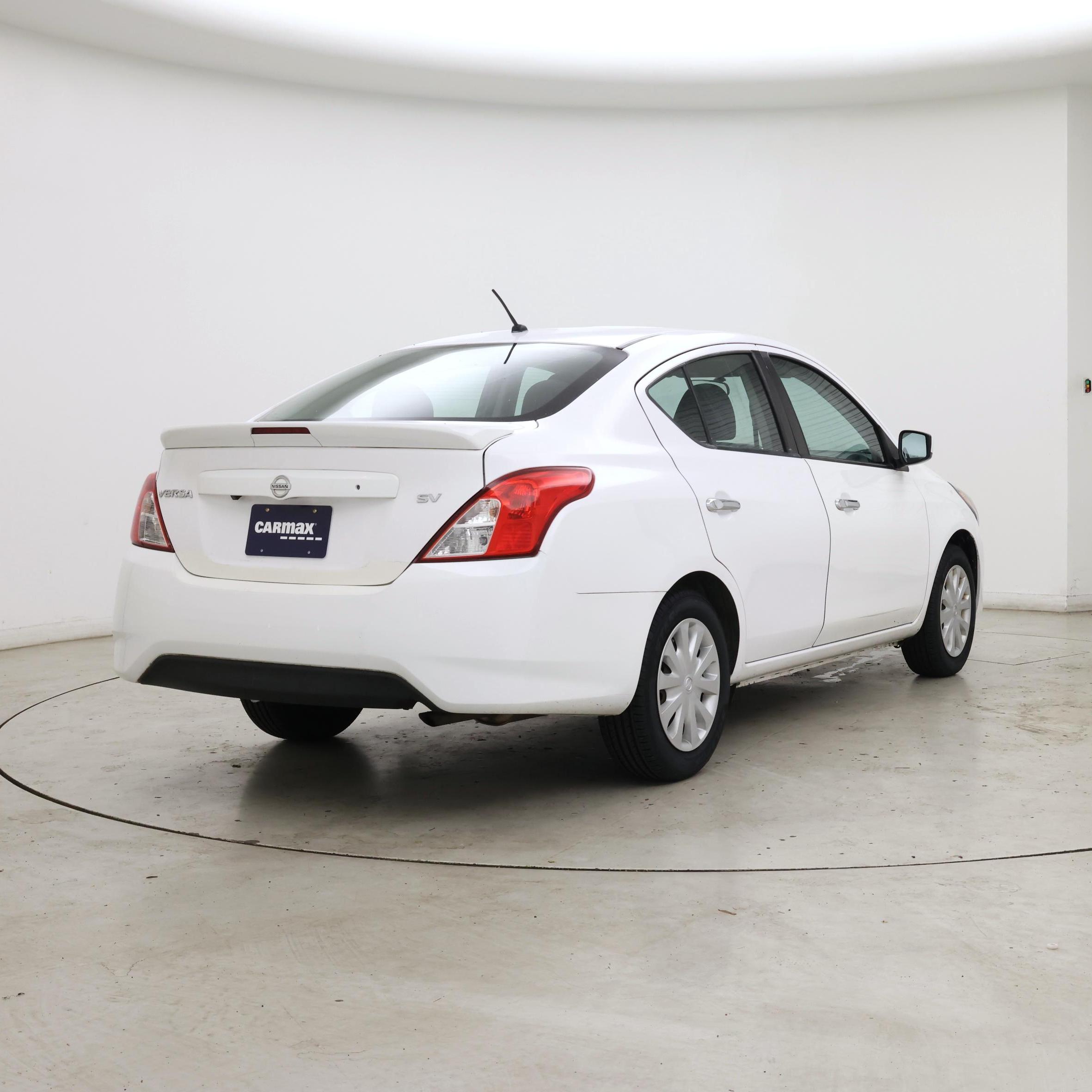 Thumbnail: 2018 Nissan Versa - 8