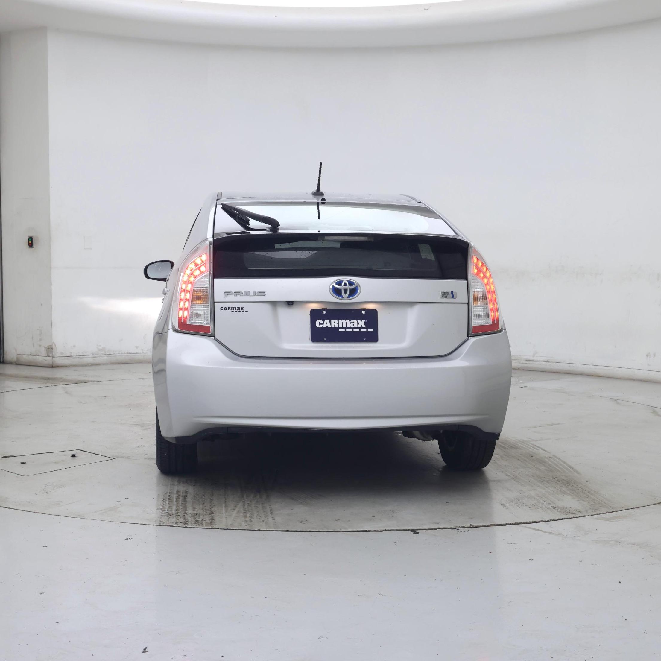 Thumbnail: 2014 Toyota Prius - 6