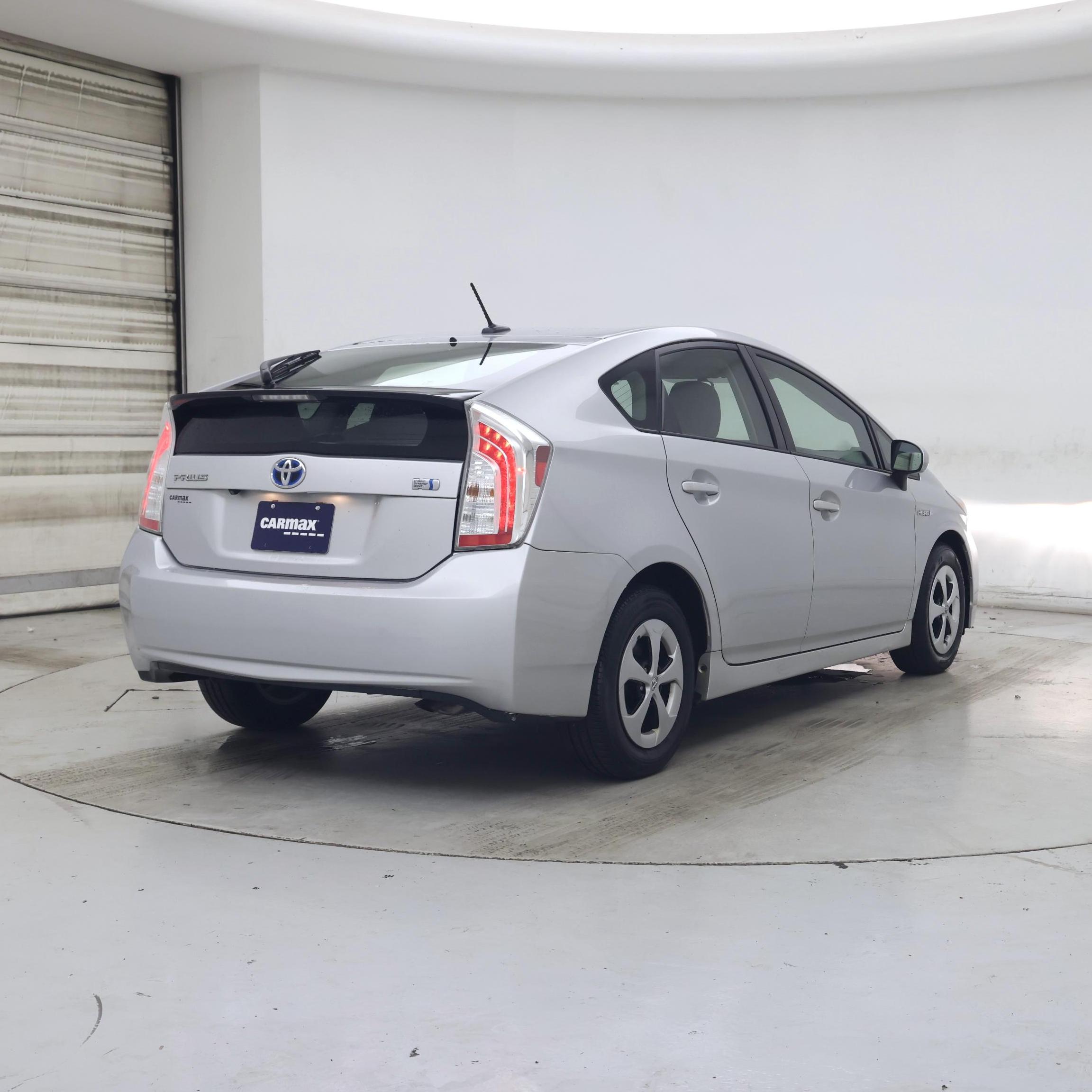 Thumbnail: 2014 Toyota Prius - 8