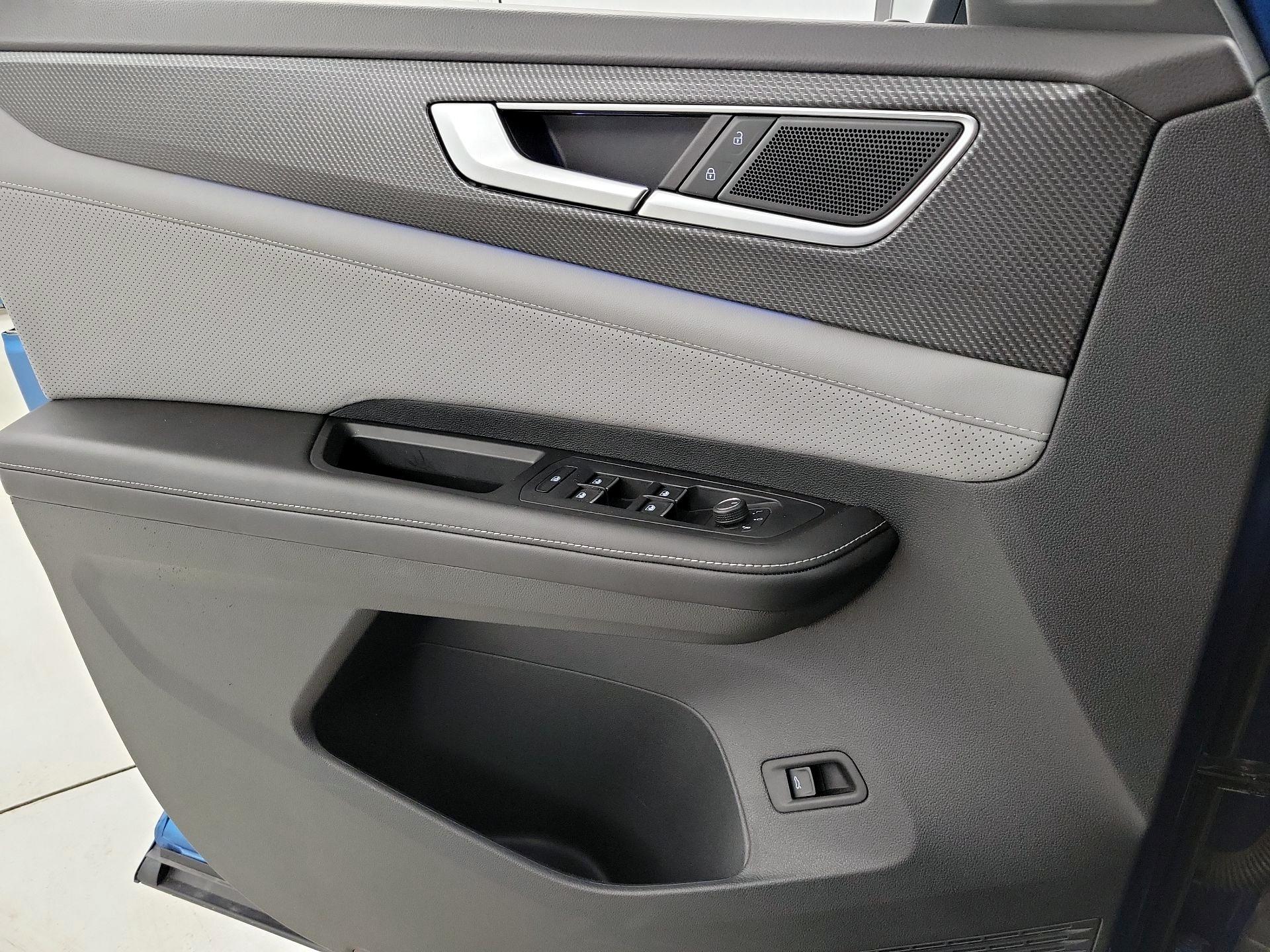 Thumbnail: 2024 Volkswagen Atlas - 12