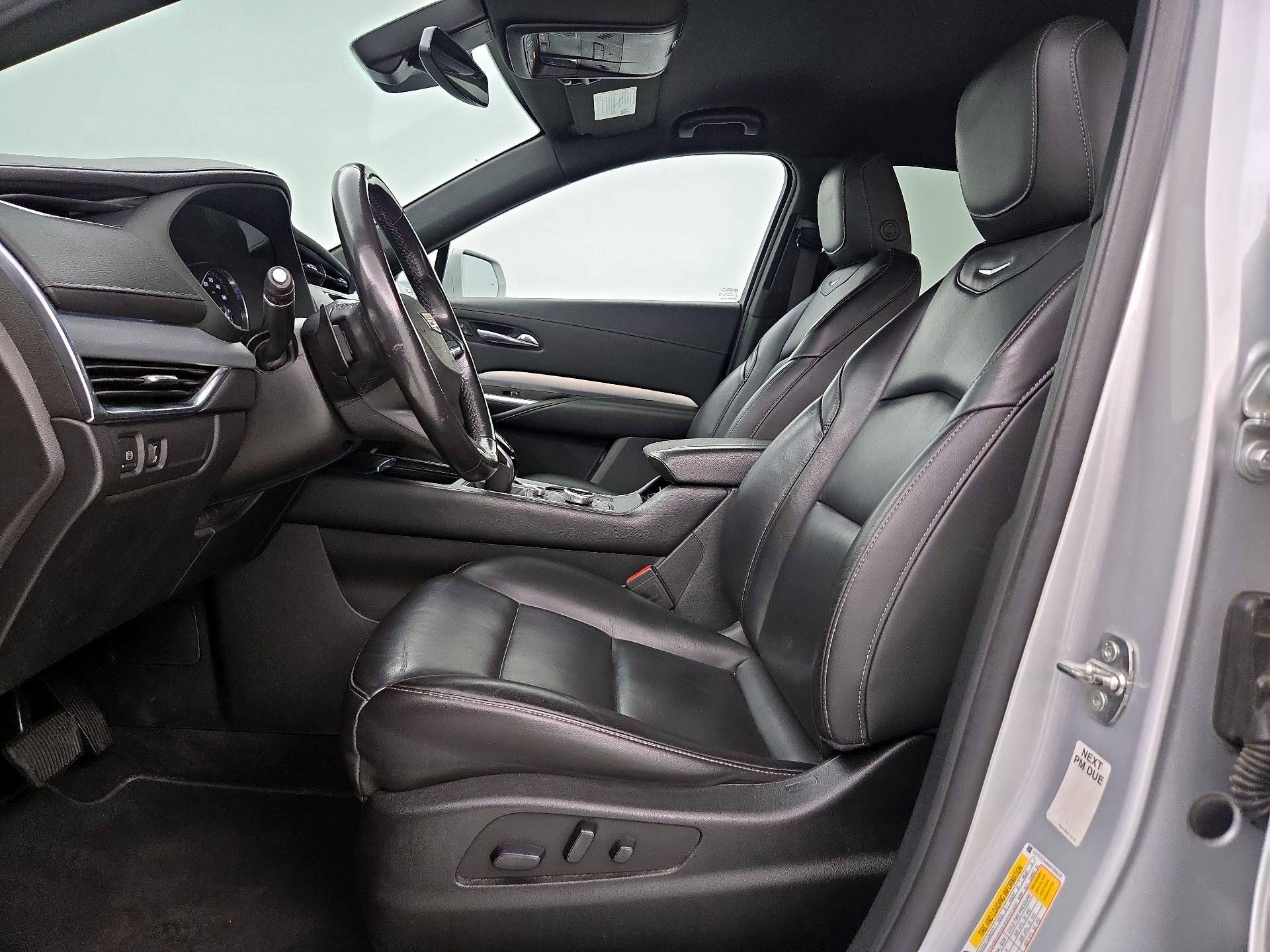 Thumbnail: 2021 Cadillac XT4 - 11