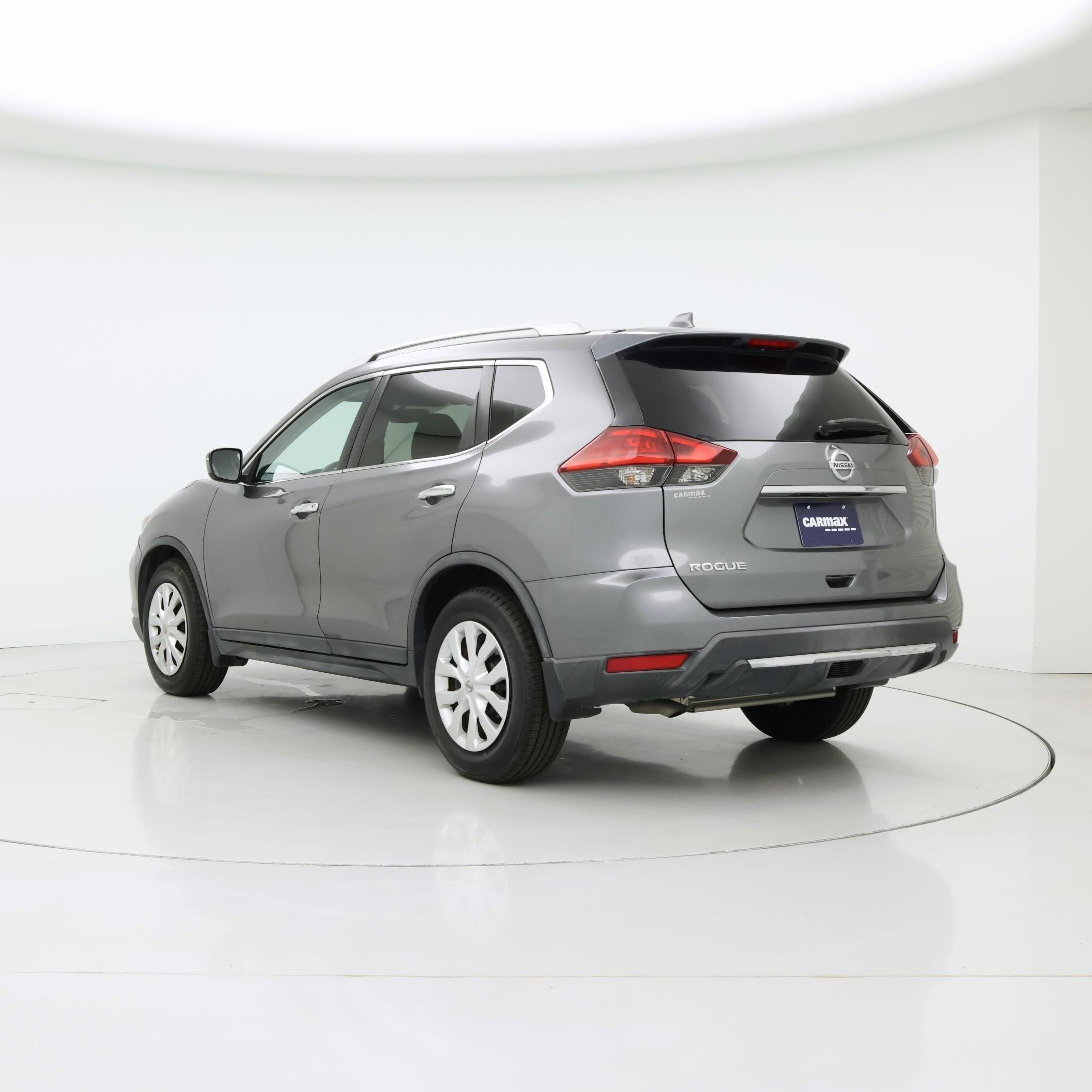 Thumbnail: 2017 Nissan Rogue - 2