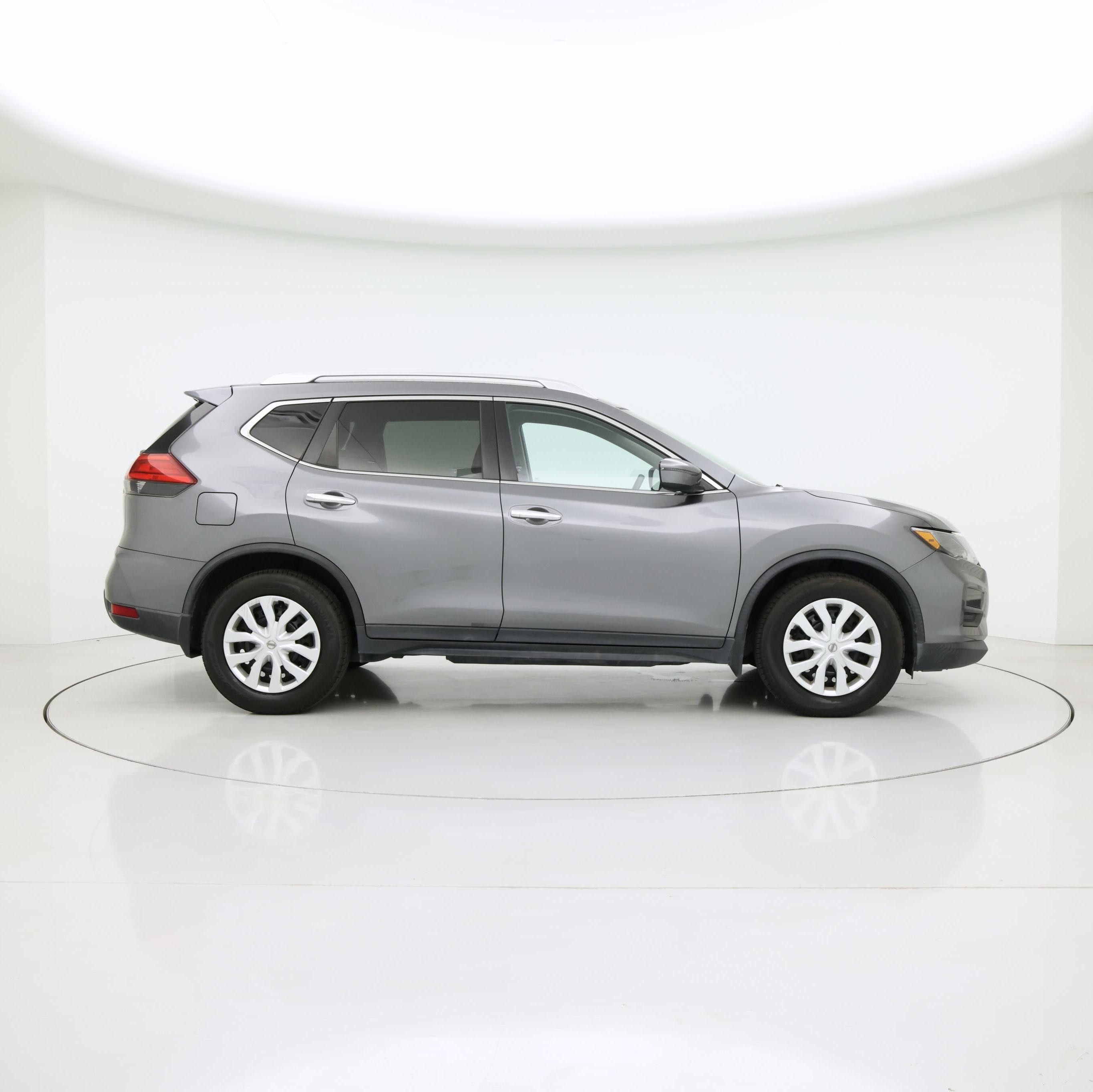 Thumbnail: 2017 Nissan Rogue - 7