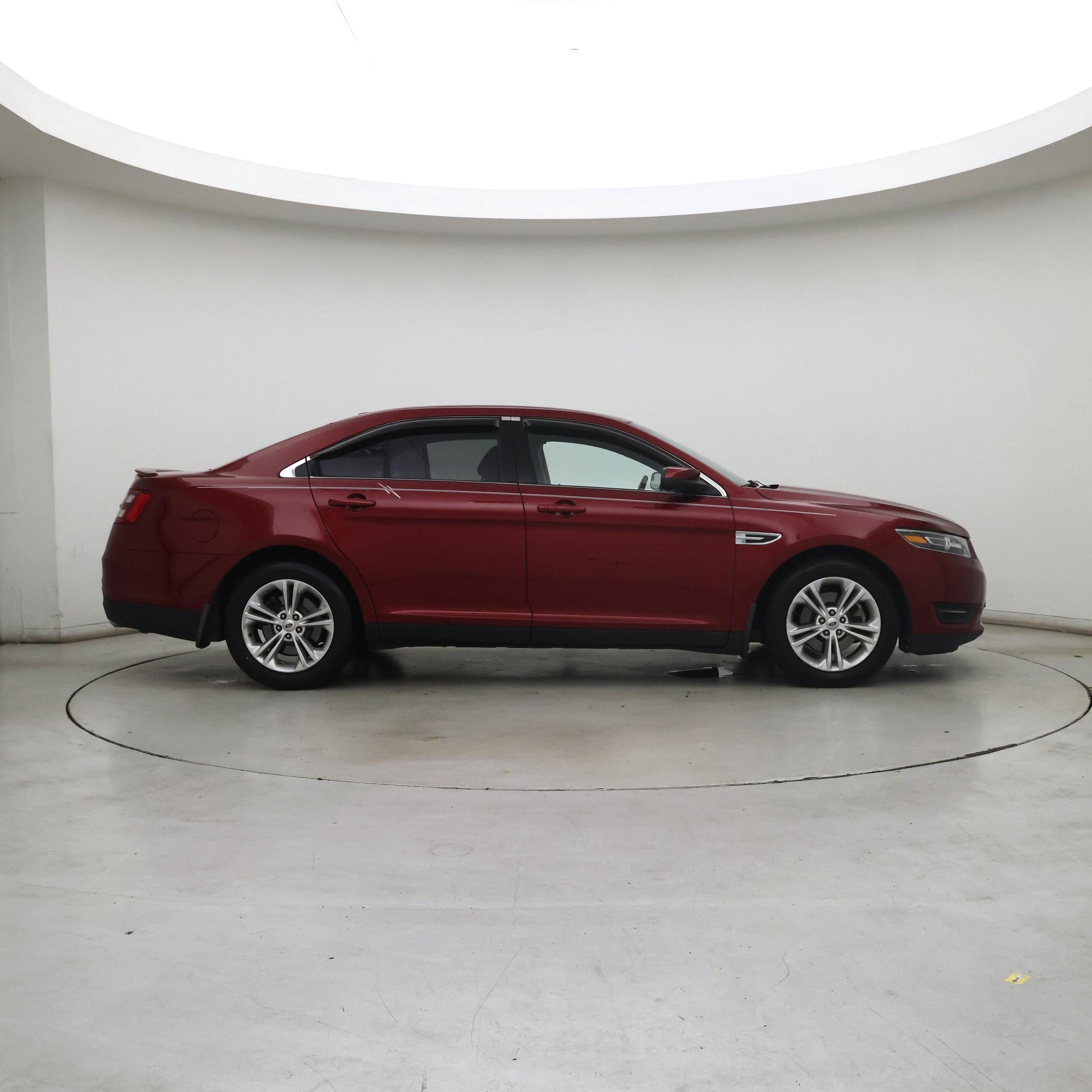 Thumbnail: 2015 Ford Taurus - 7