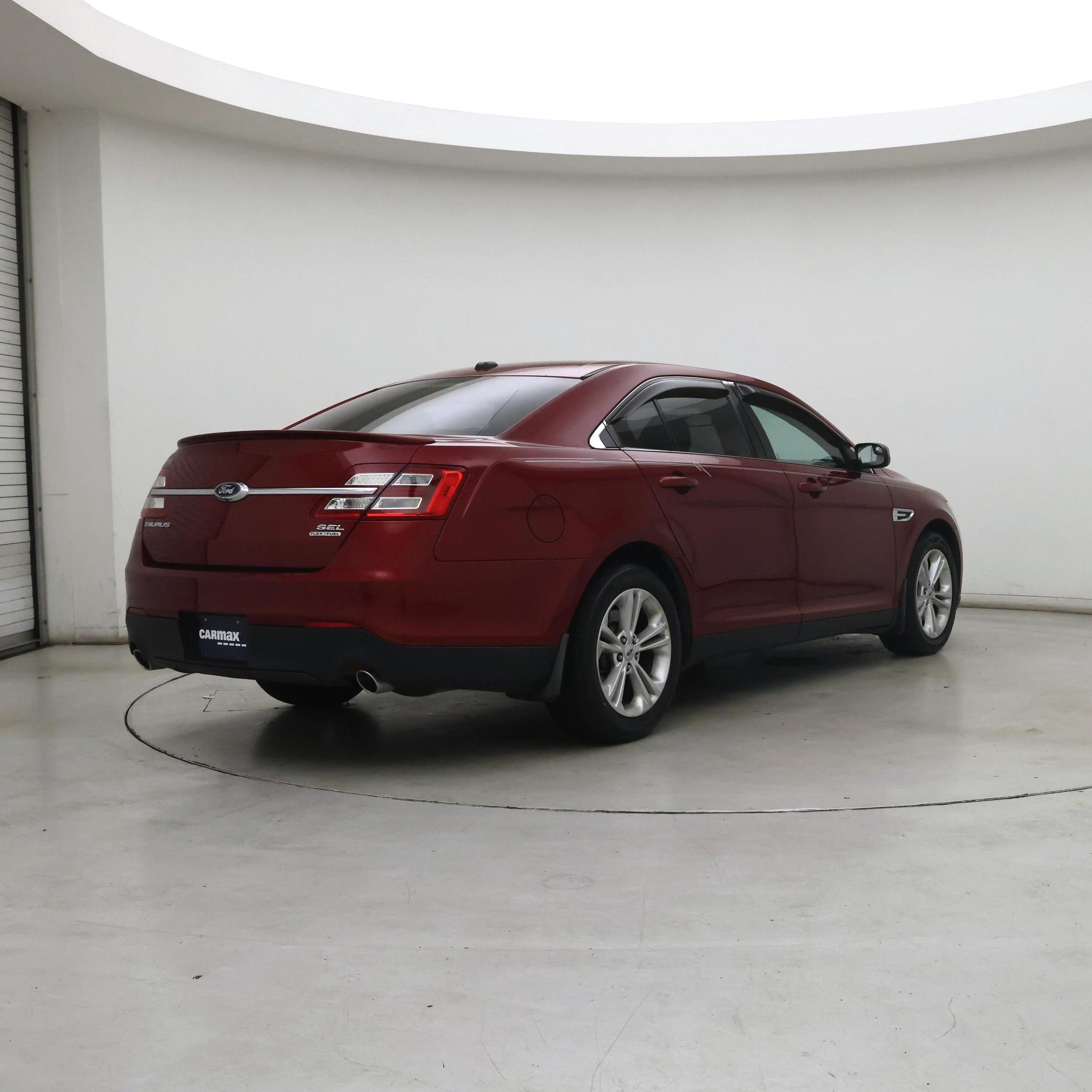 Thumbnail: 2015 Ford Taurus - 8
