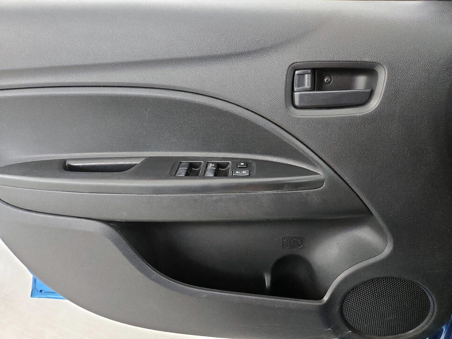 Thumbnail: 2023 Mitsubishi Mirage G4 - 12