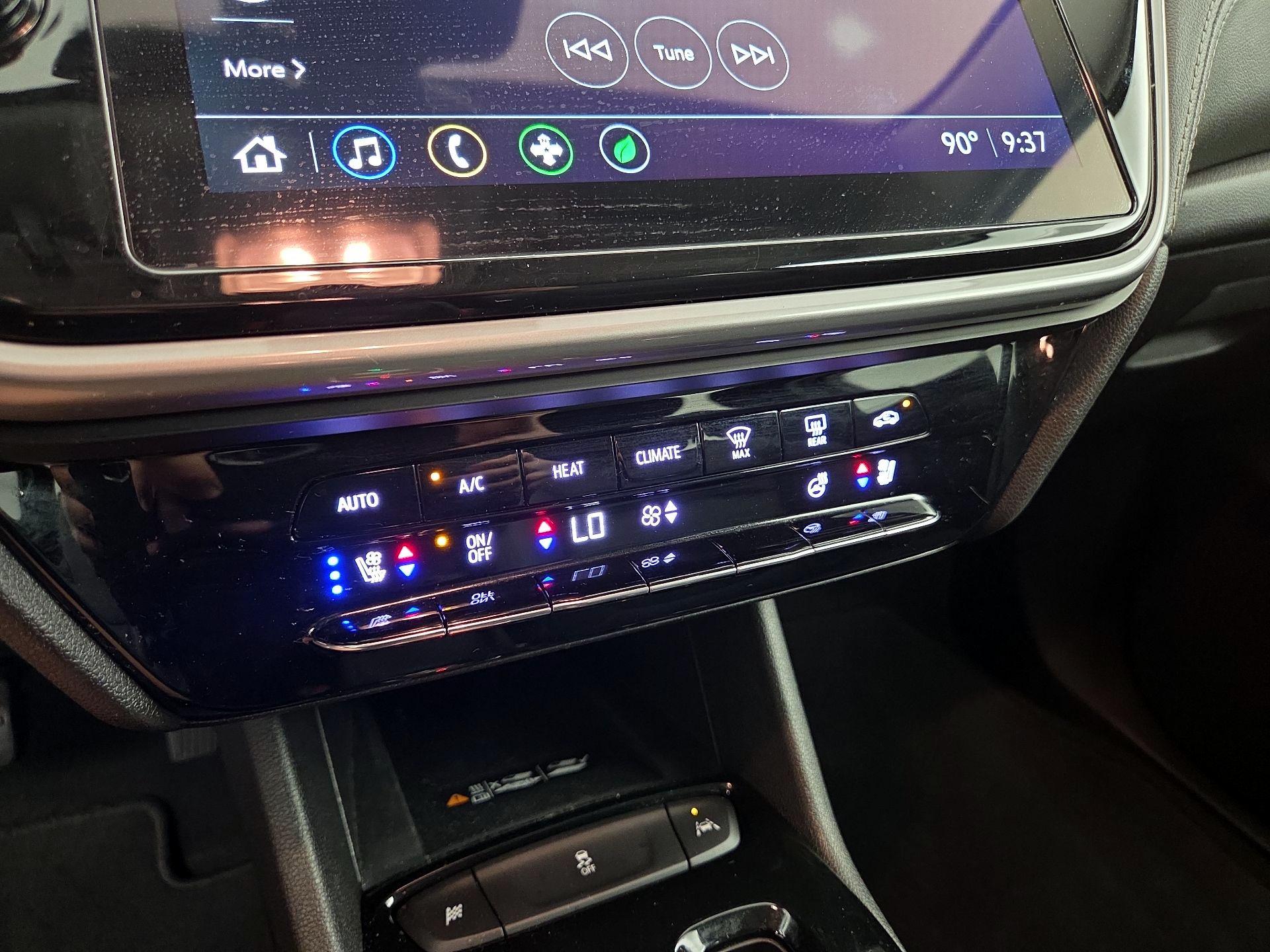 Thumbnail: 2023 Chevrolet Bolt EUV - 16