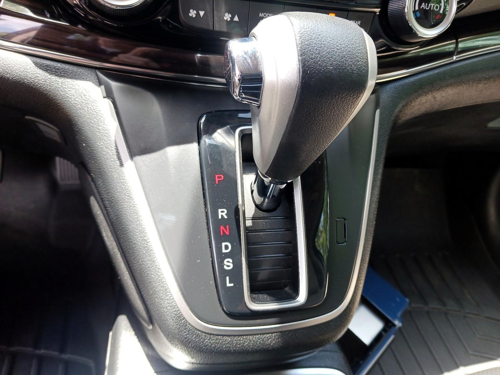 2015 Honda CR-V Touring - Photo 17