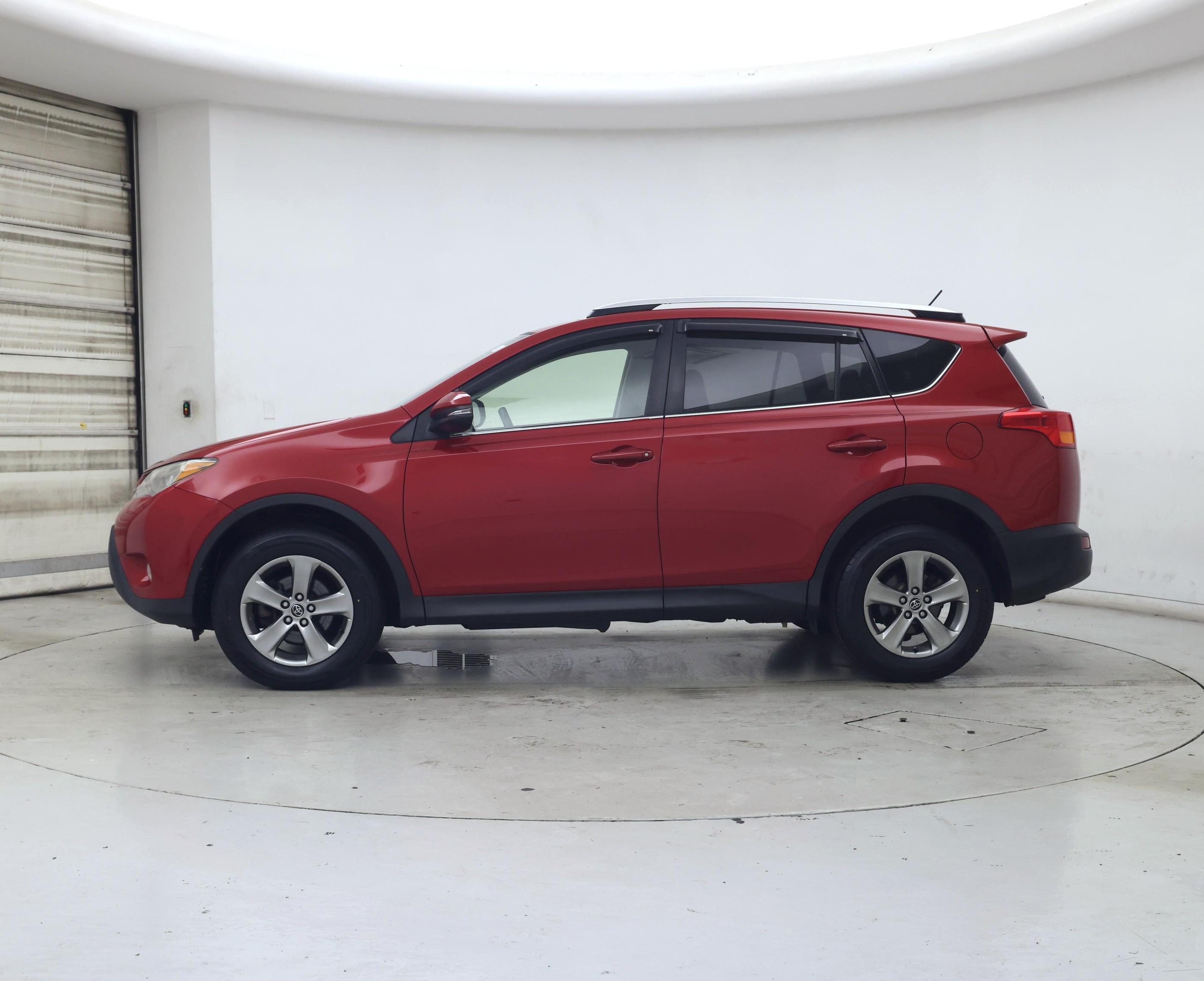 Thumbnail: 2015 Toyota RAV4 - 3