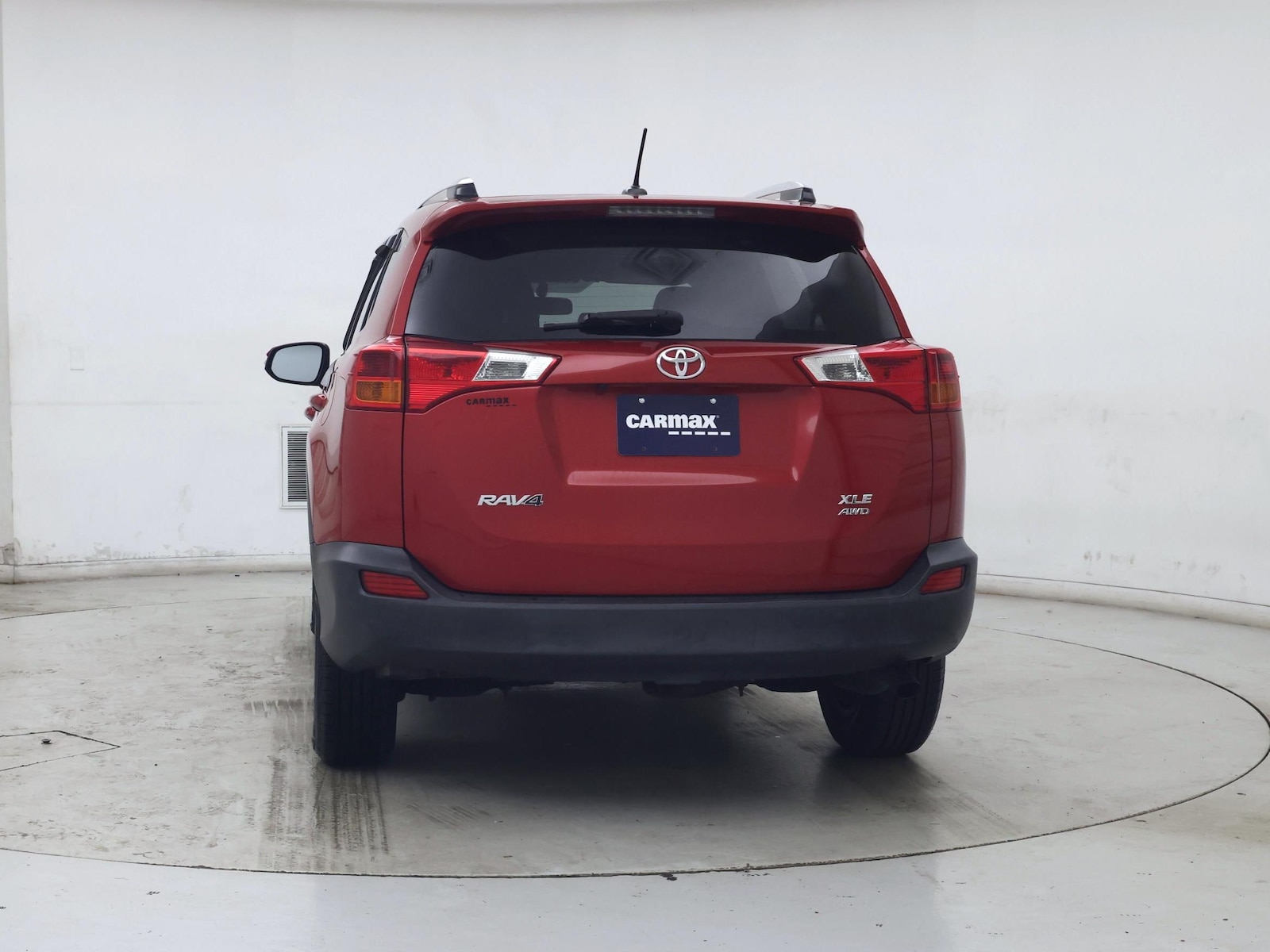 2015 Toyota RAV4 XLE - Photo 7