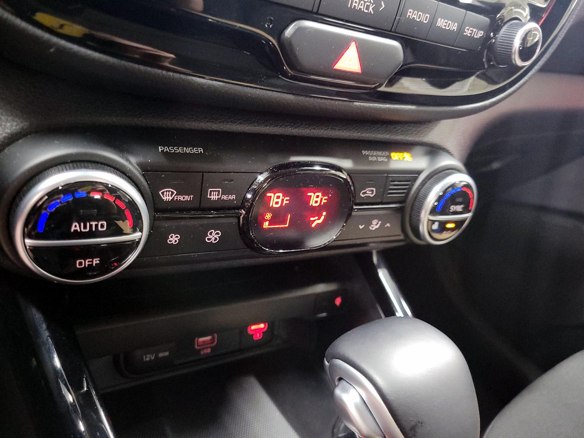 Thumbnail: 2020 Kia Soul - 17