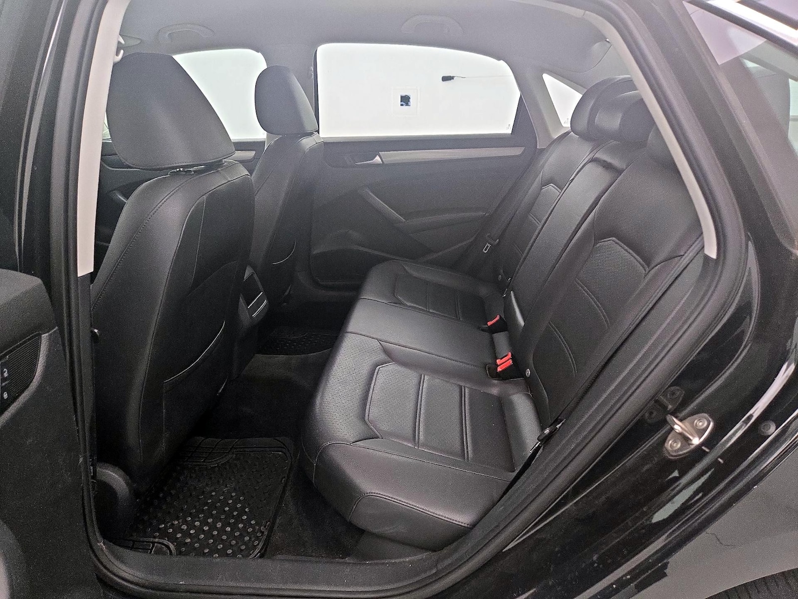 2015 Volkswagen Passat Limited Edition - Photo 20