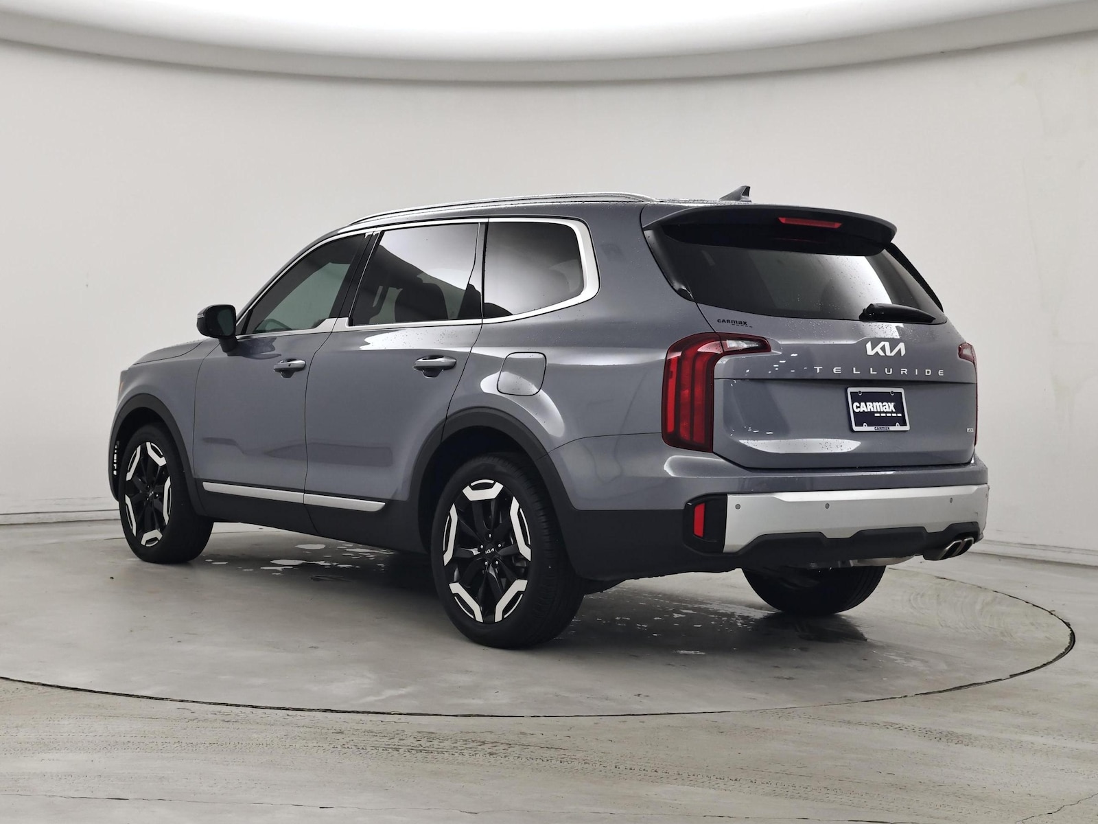 2024 Kia Telluride S - Photo 3