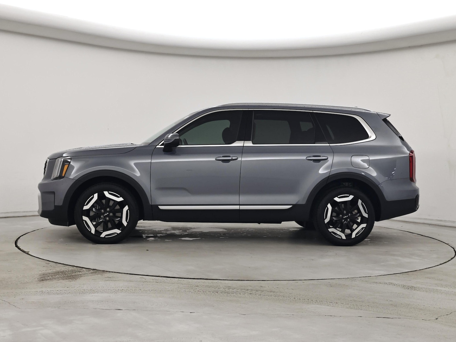 2024 Kia Telluride S - Photo 4