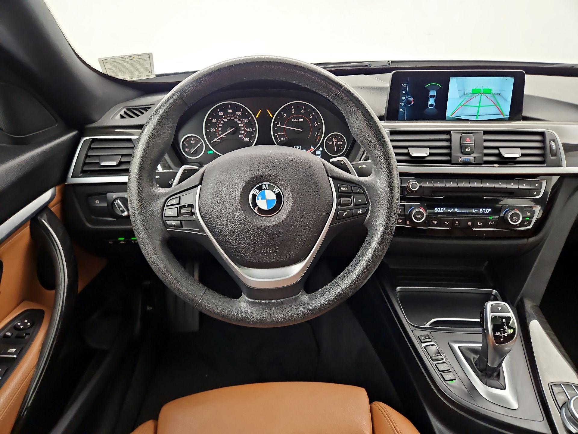 Thumbnail: 2017 BMW 3 Series - 10