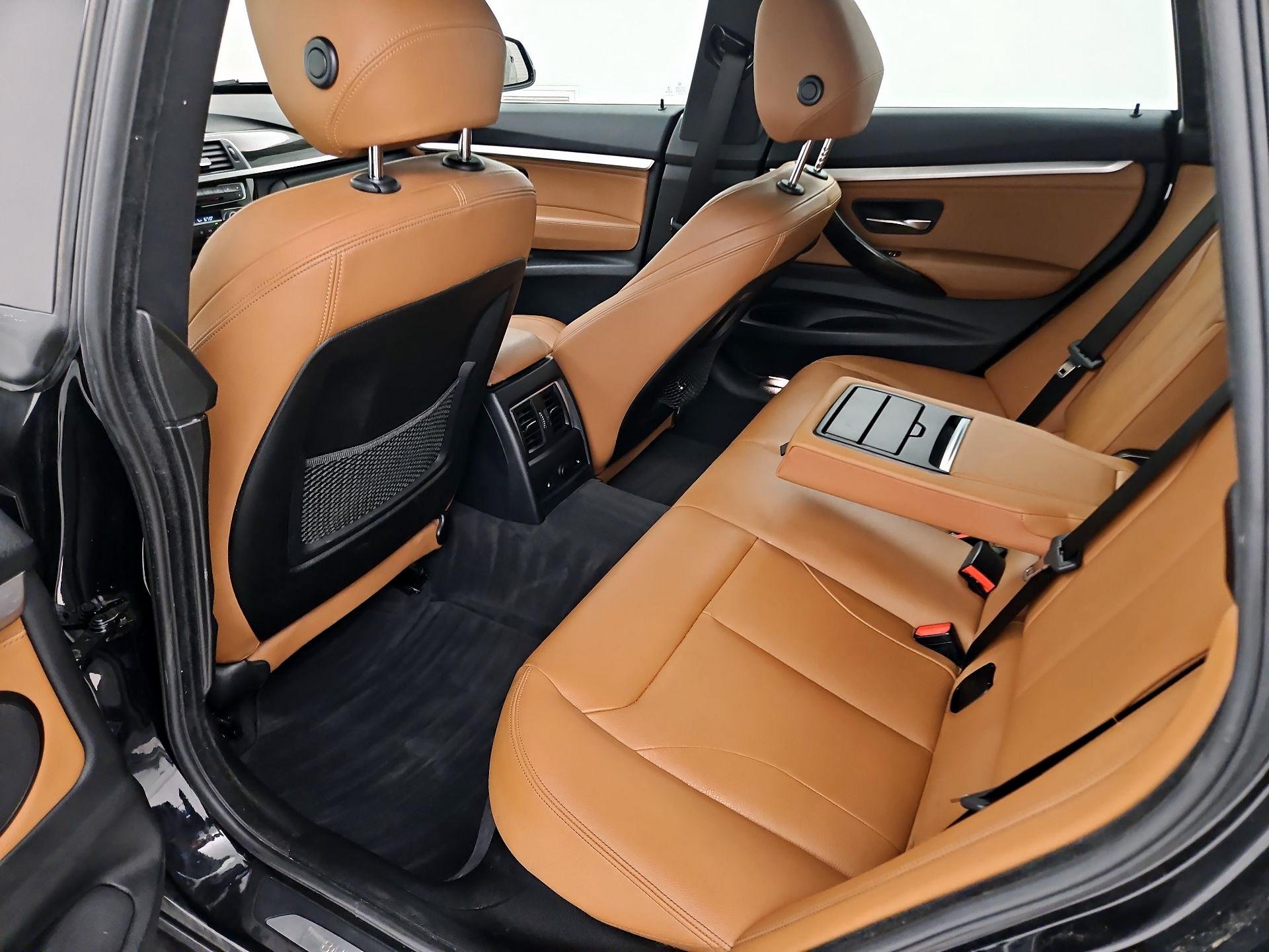 Thumbnail: 2017 BMW 3 Series - 19