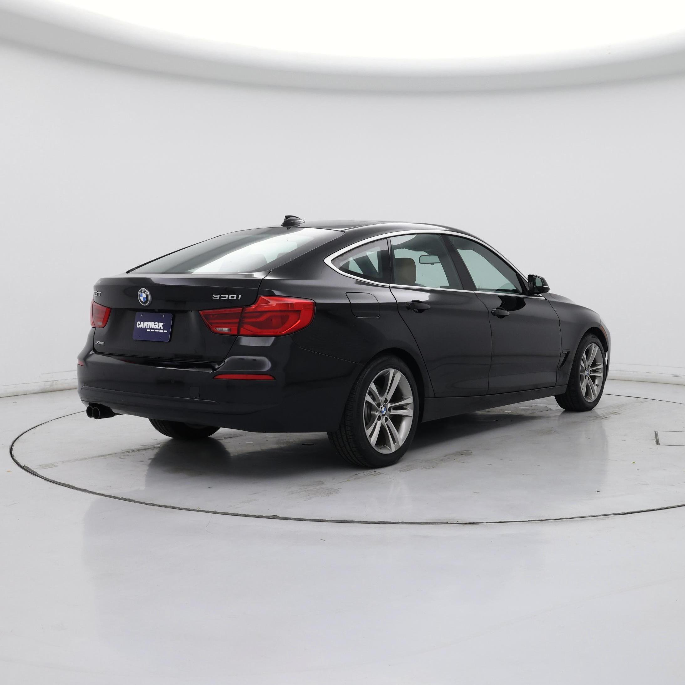 Thumbnail: 2017 BMW 3 Series - 8