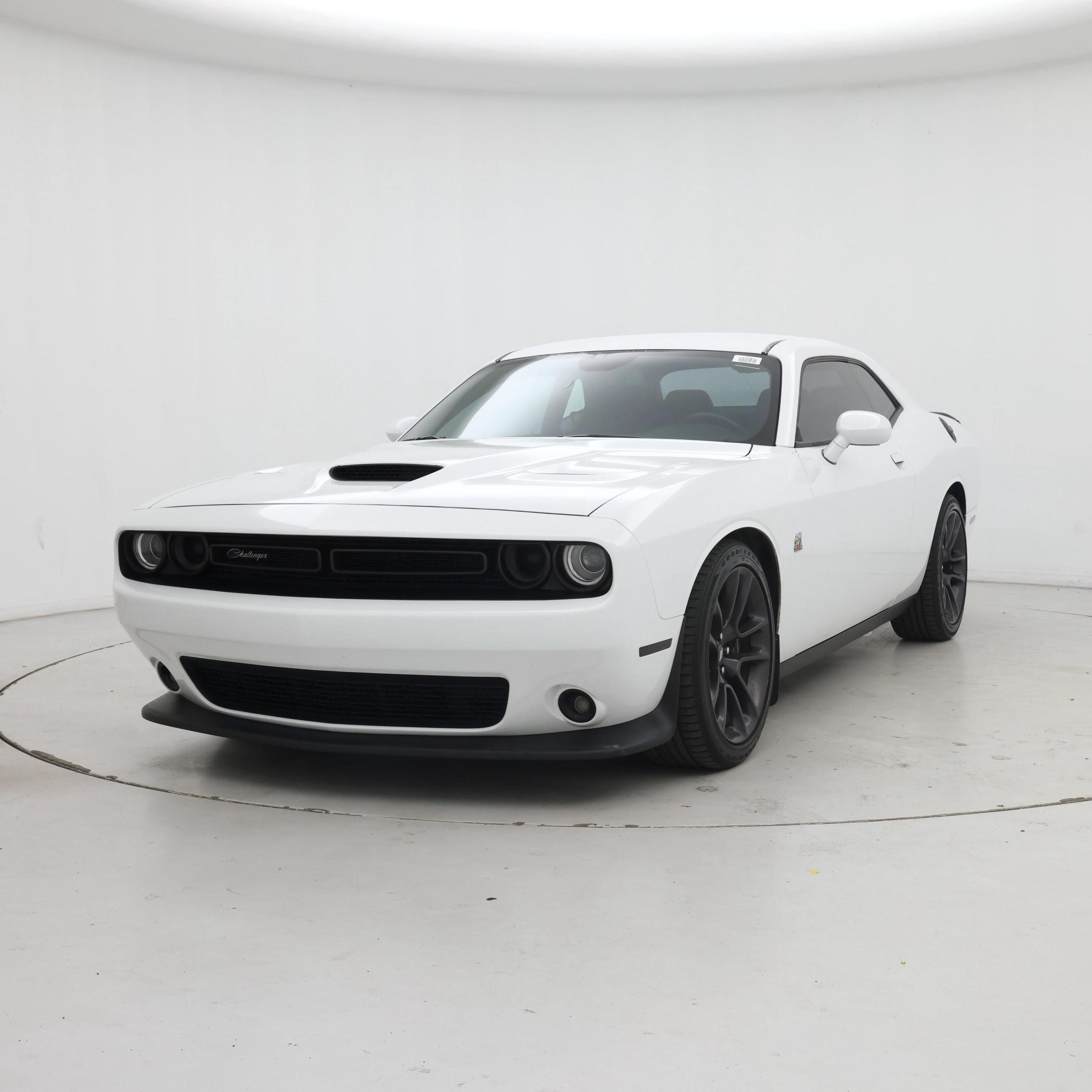 Thumbnail: 2022 Dodge Challenger - 4