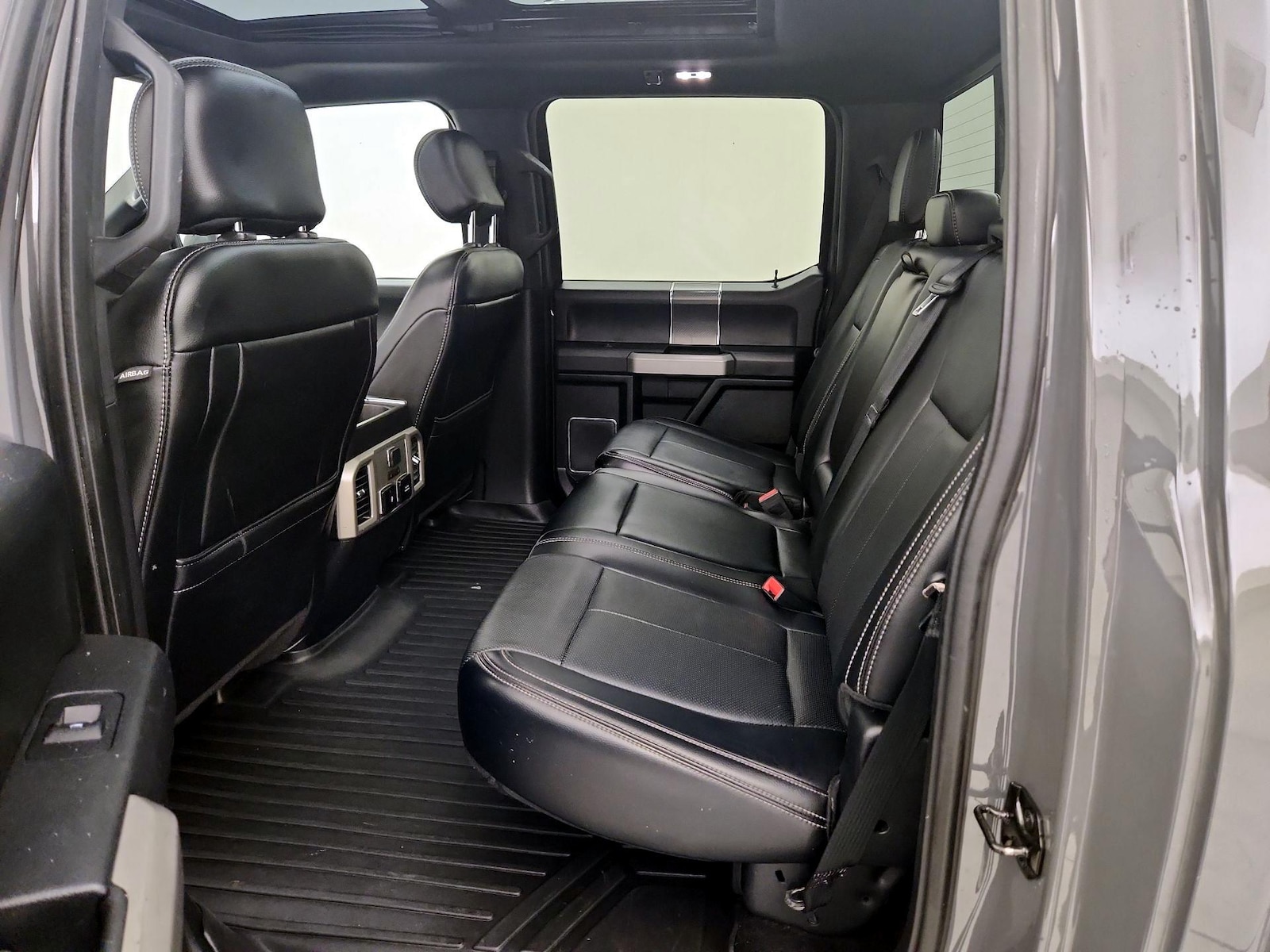 2018 Ford F-150 Lariat - Photo 22