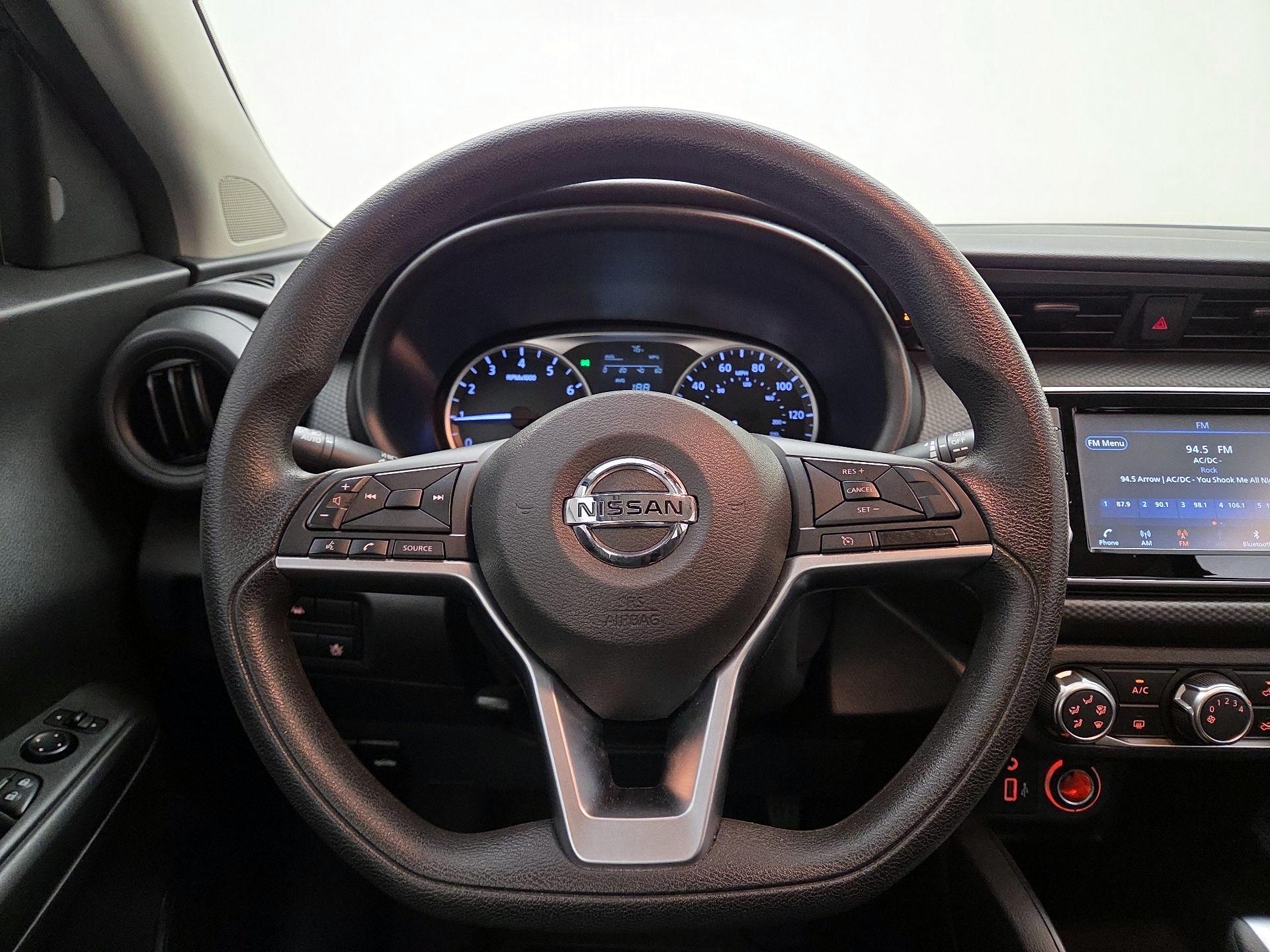 Thumbnail: 2021 Nissan Kicks - 10