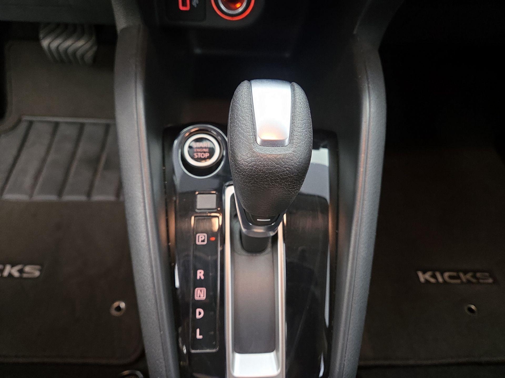 Thumbnail: 2021 Nissan Kicks - 17