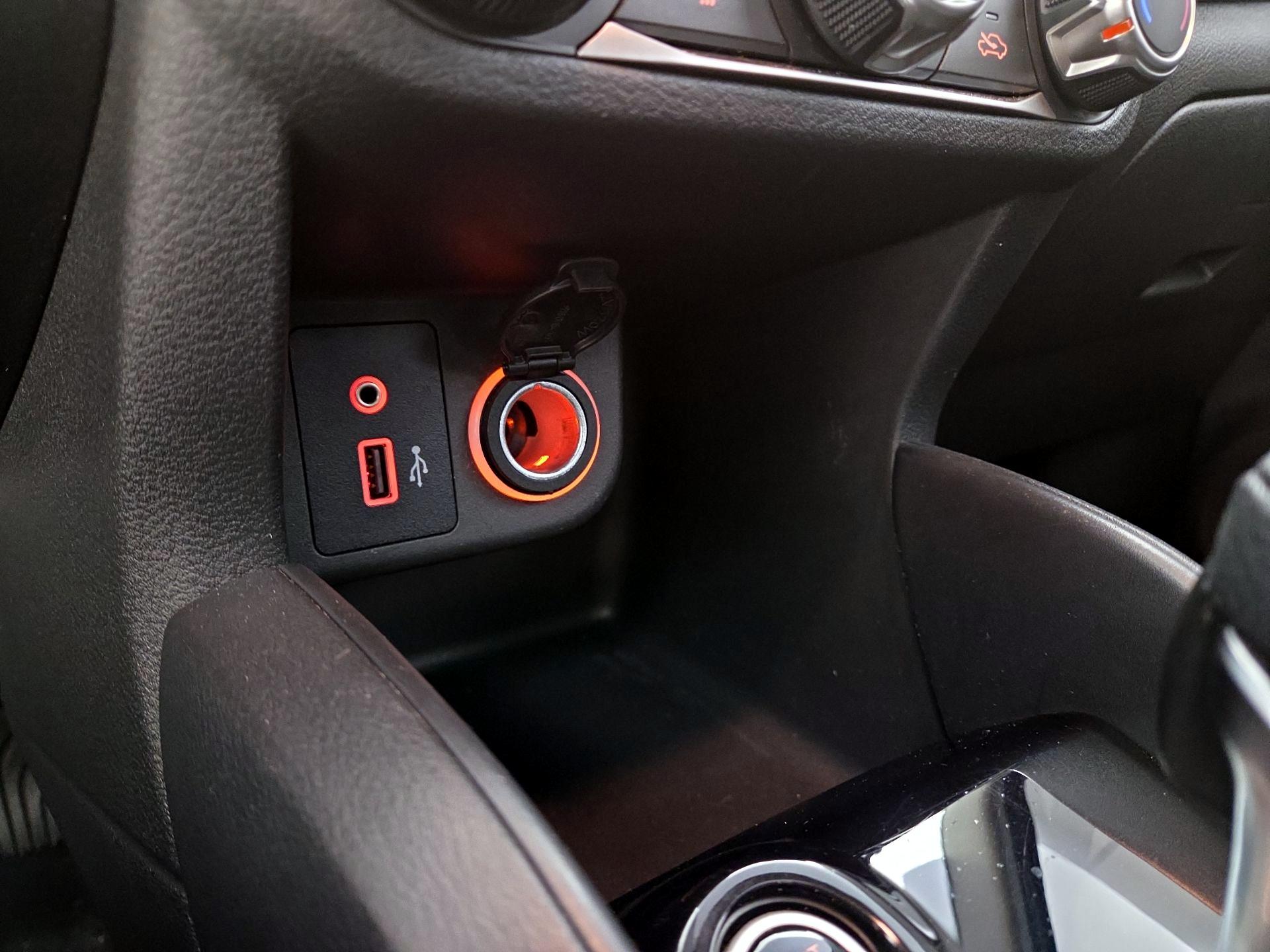 Thumbnail: 2021 Nissan Kicks - 18