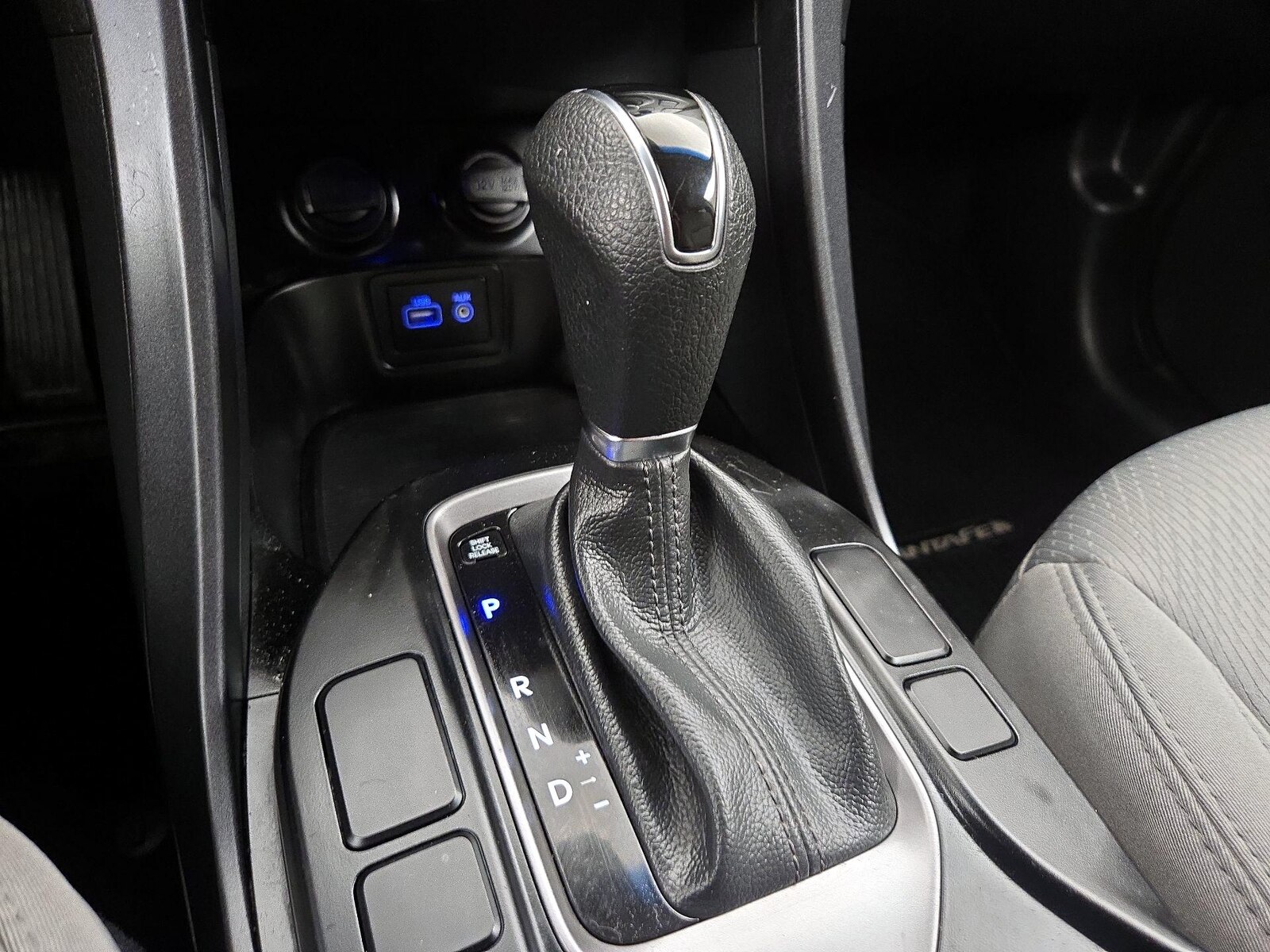 2017 Hyundai Santa Fe Sport - Photo 18
