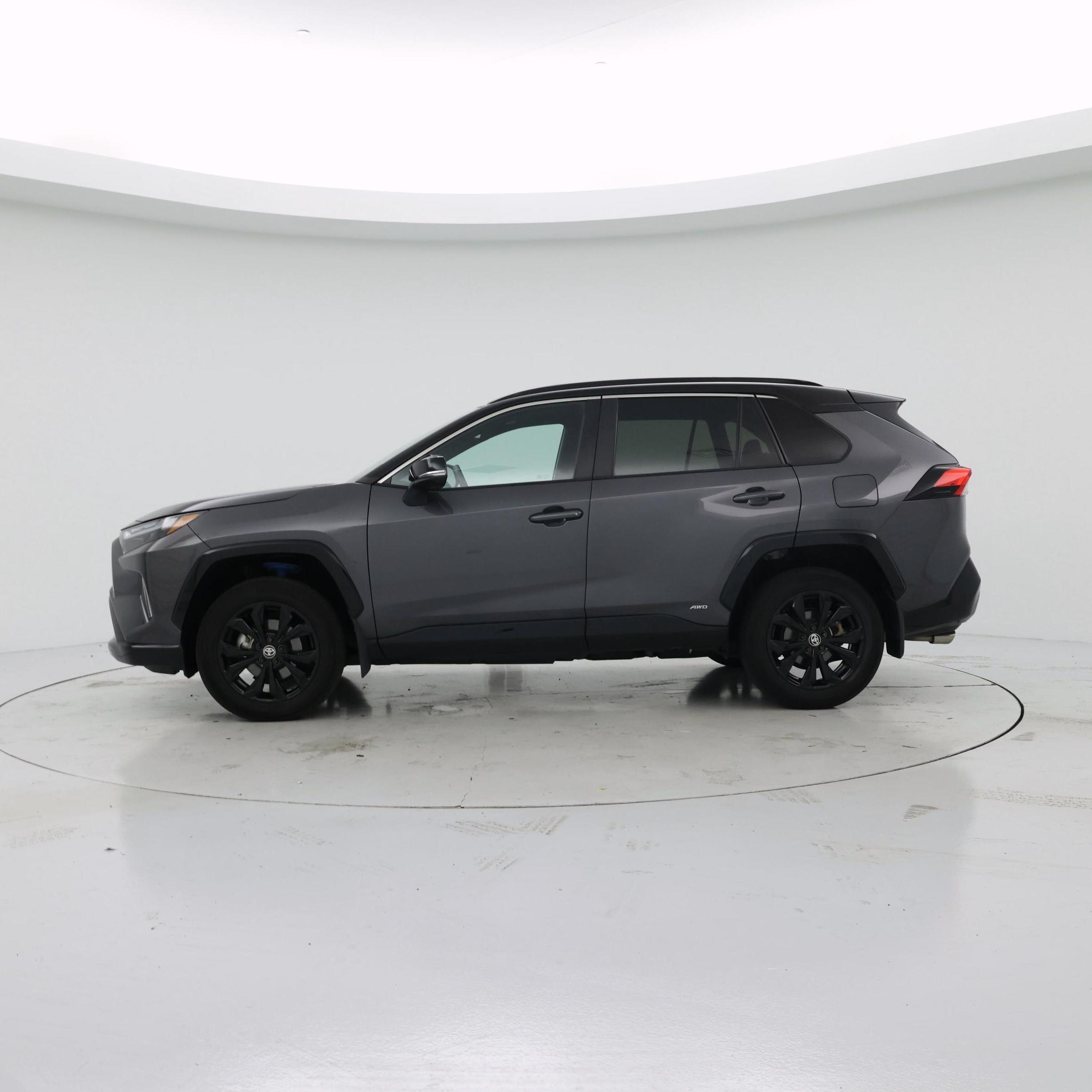 Thumbnail: 2024 Toyota RAV4 - 3