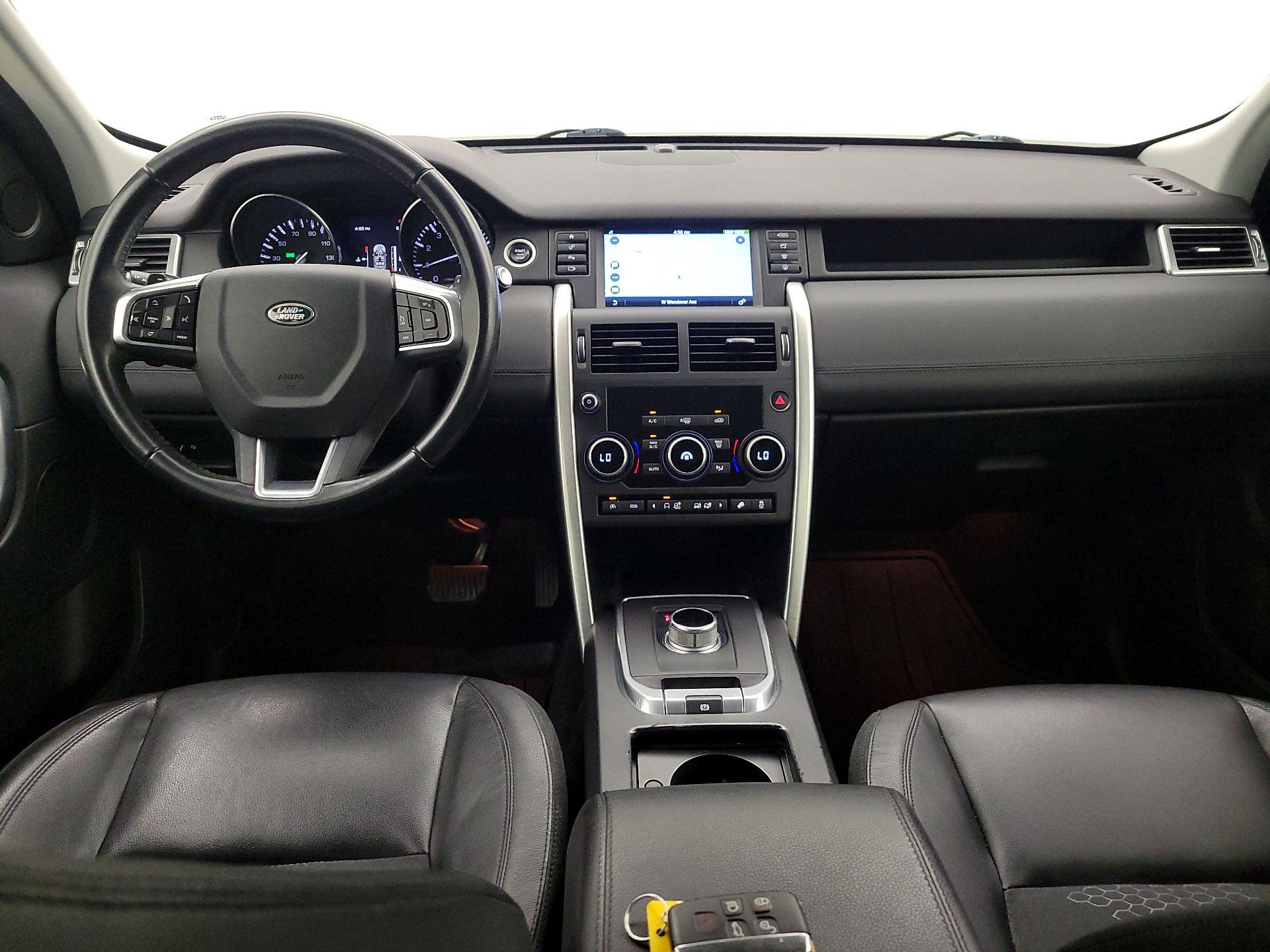 Thumbnail: 2016 Land Rover Discovery Sport - 9